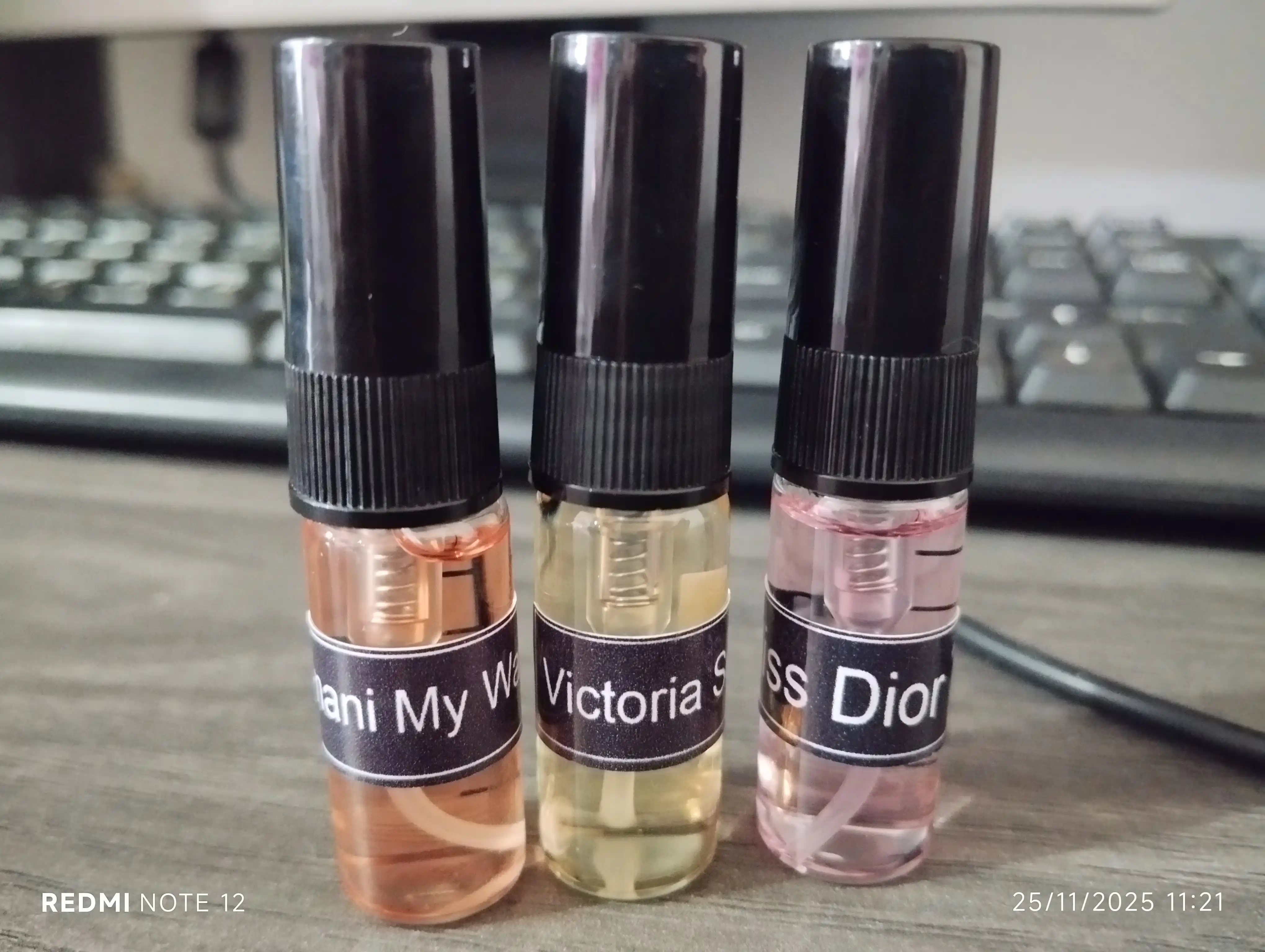 Ayollar uchun atirlar My Way, Miss Dior, Victoria Orchid, 3 ta atirlar ayollar