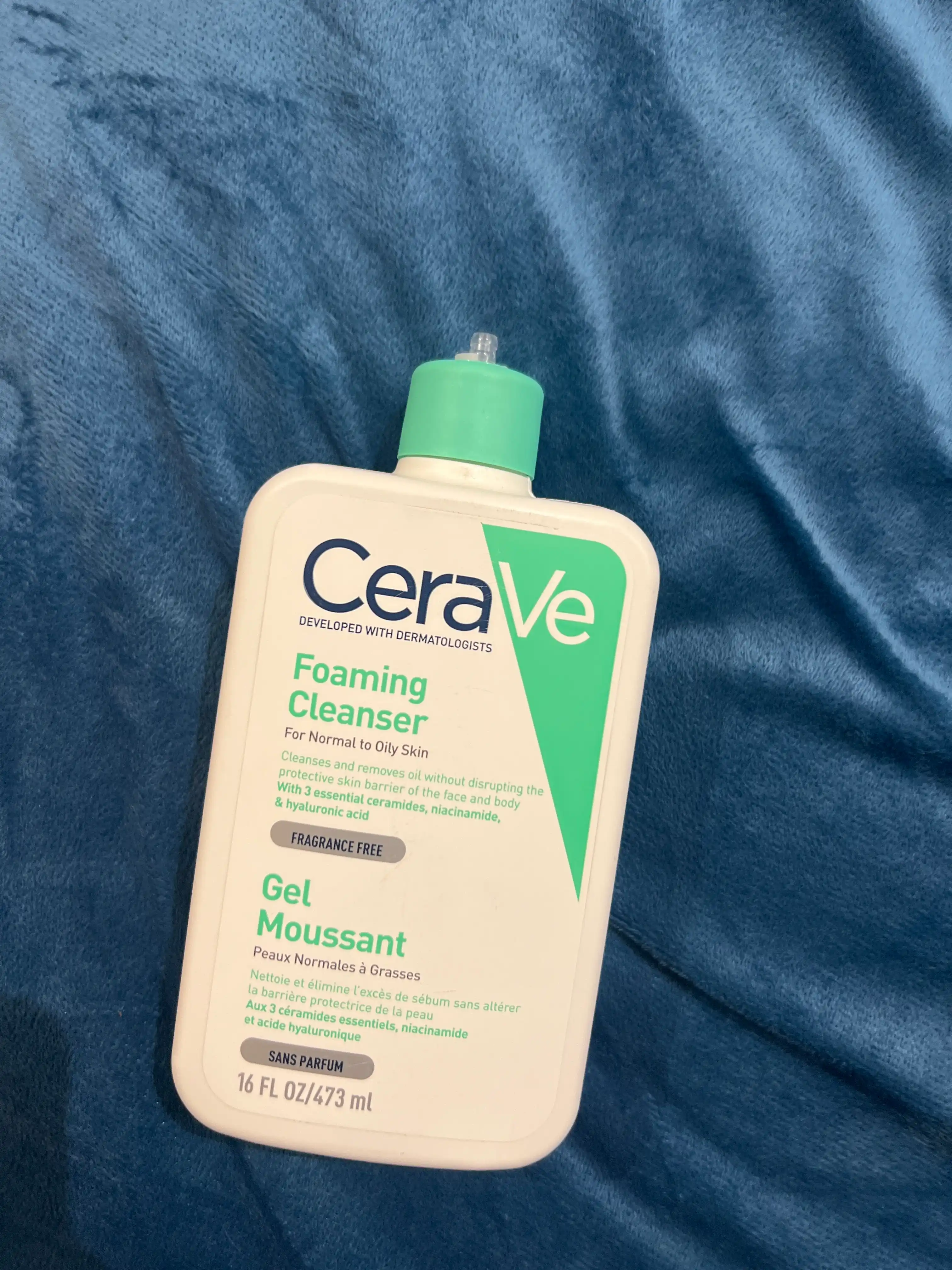 CeraVe Yuz va badanning normal va yog‘li terisi uchun tozalovchi gel, 473 ml