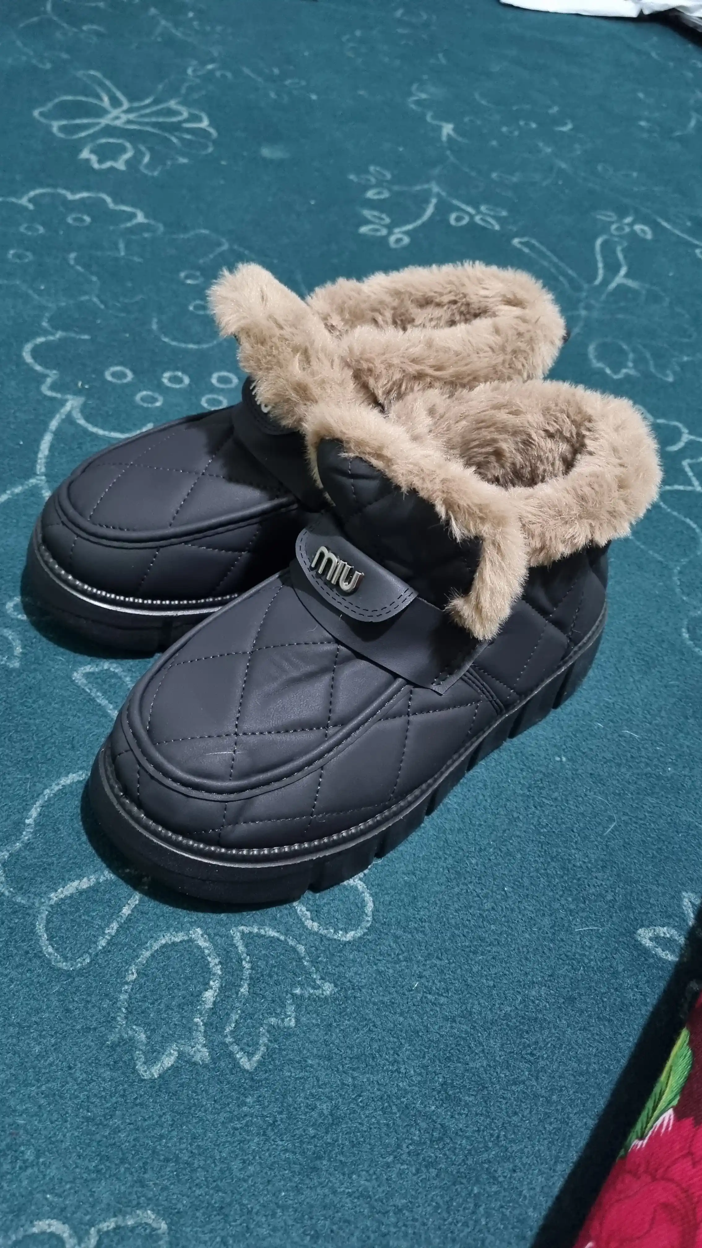 Ayollar yarim etiklari, qishki, mo‘ynali, 36-40