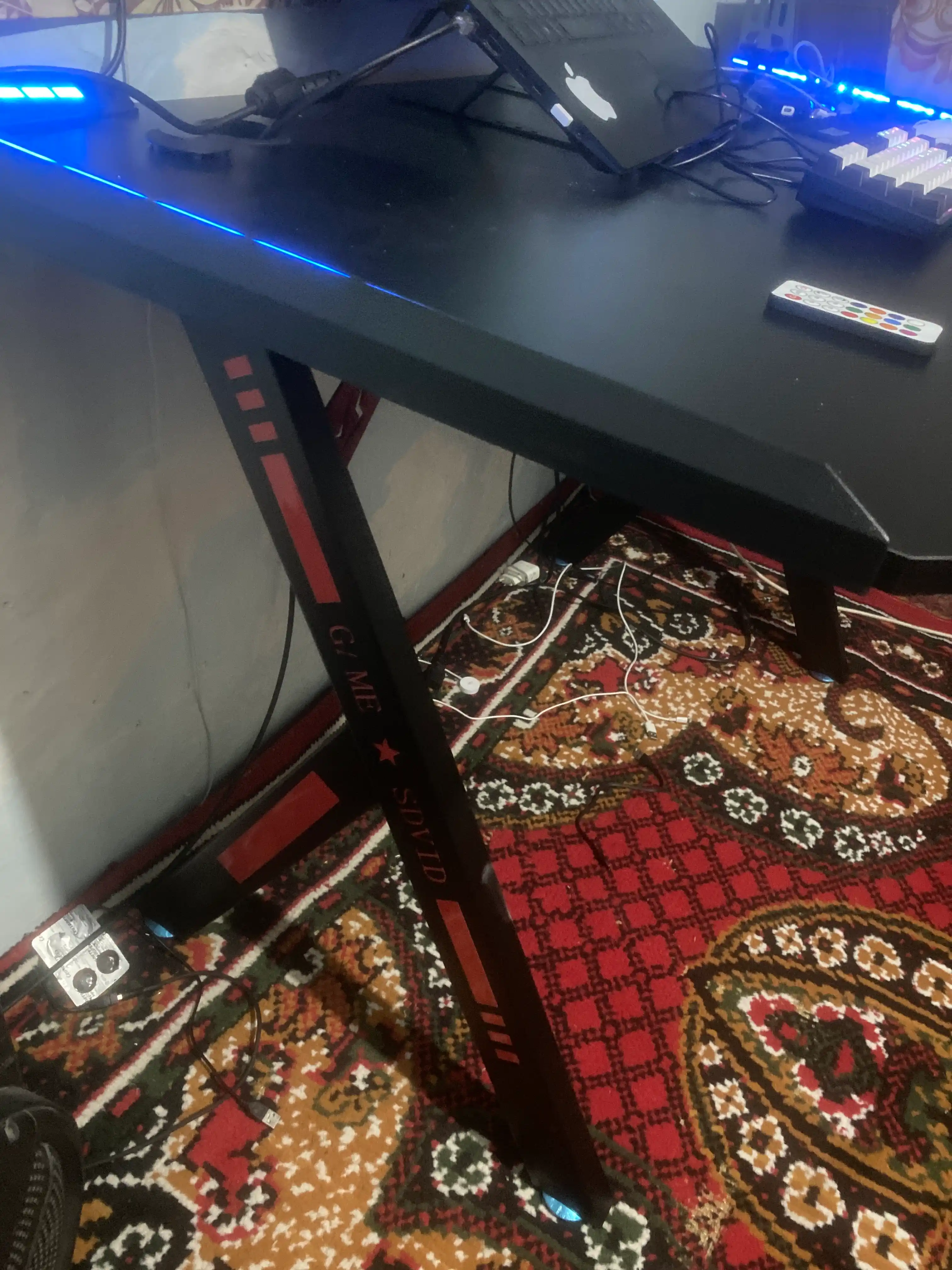 120 sm, RGB Gaming stol, Y-shaklli, kosa tutqichi va quloqchin ilgagi