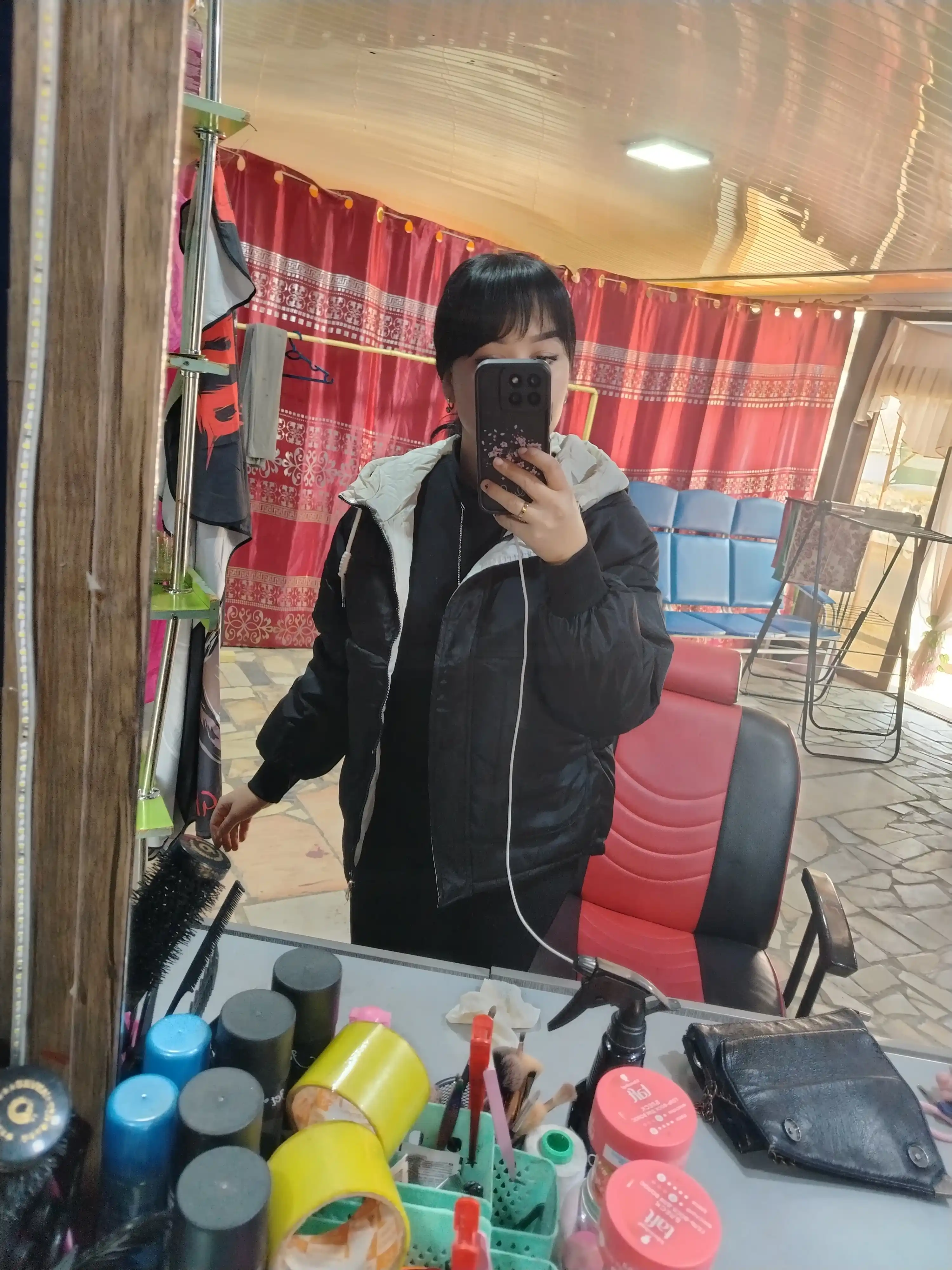 Ayollar uchun kurtka, qalpoqli, kuz va qish mavsumi uchun, qisqa