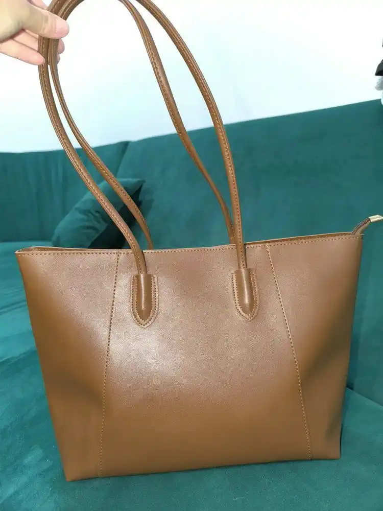 Maktab sumkasi, ayollar uchun katta, yelkaga qo‘yiladigan, to‘ti, A4 formatli, shopper