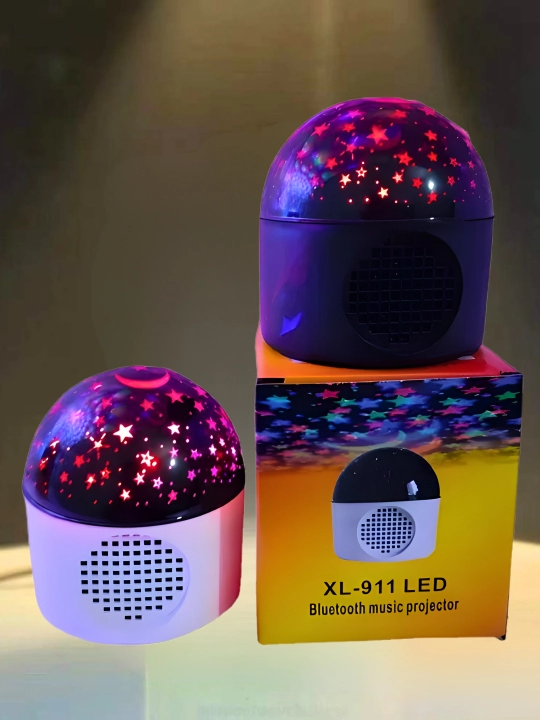 Yulduz osmonga o‘xshash proyektor Rangli LED chiroqli  LED RGB yoritgichli kalonka
