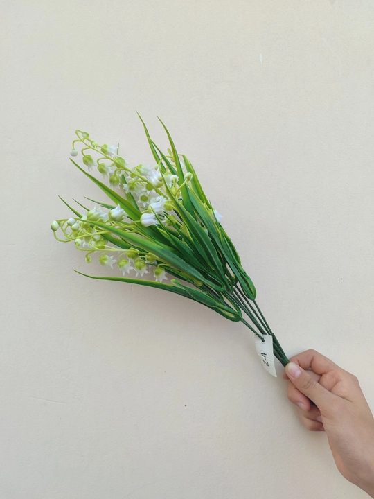 Искусственные цветы, рябина, ландыш, хризантема