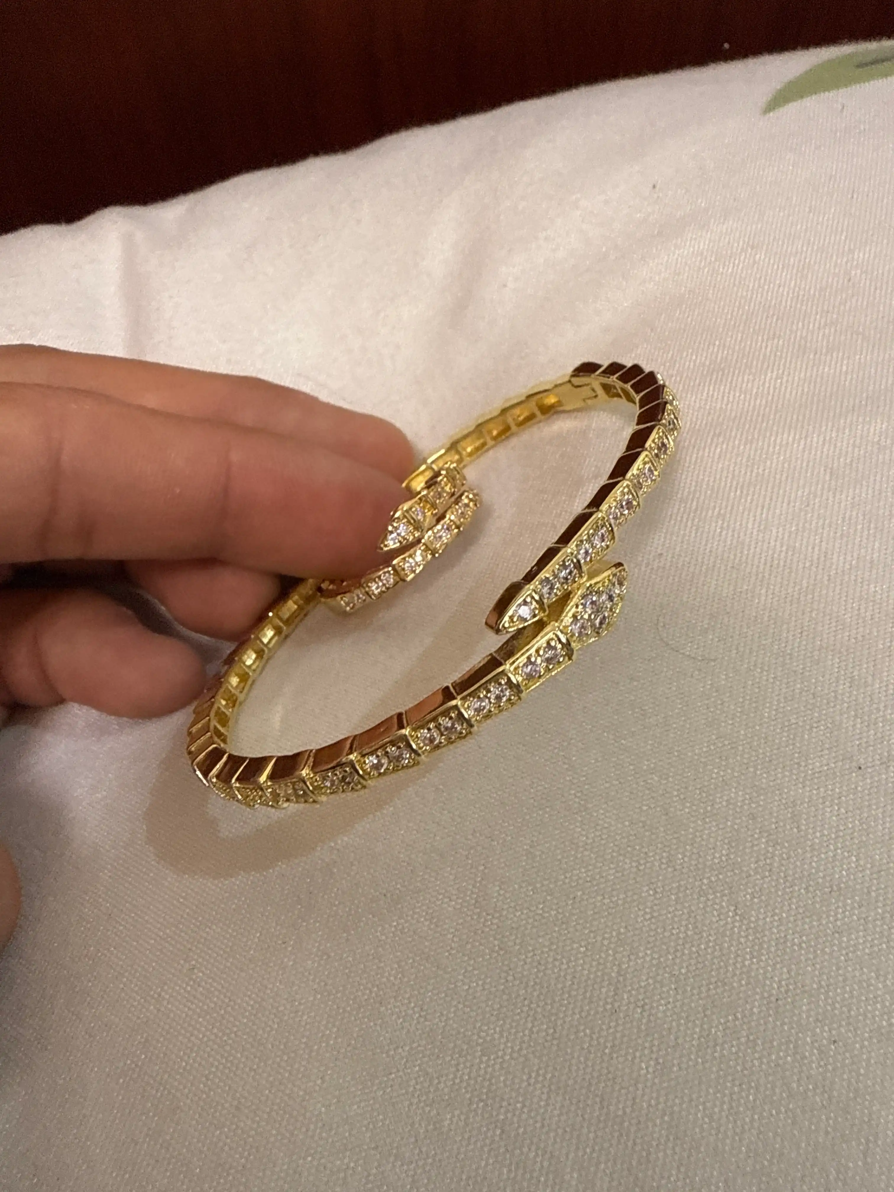 BVLGARI uslubidagi 2 ta 1 ta bilaguzuk va sozlanadigan uzuk to‘plami
