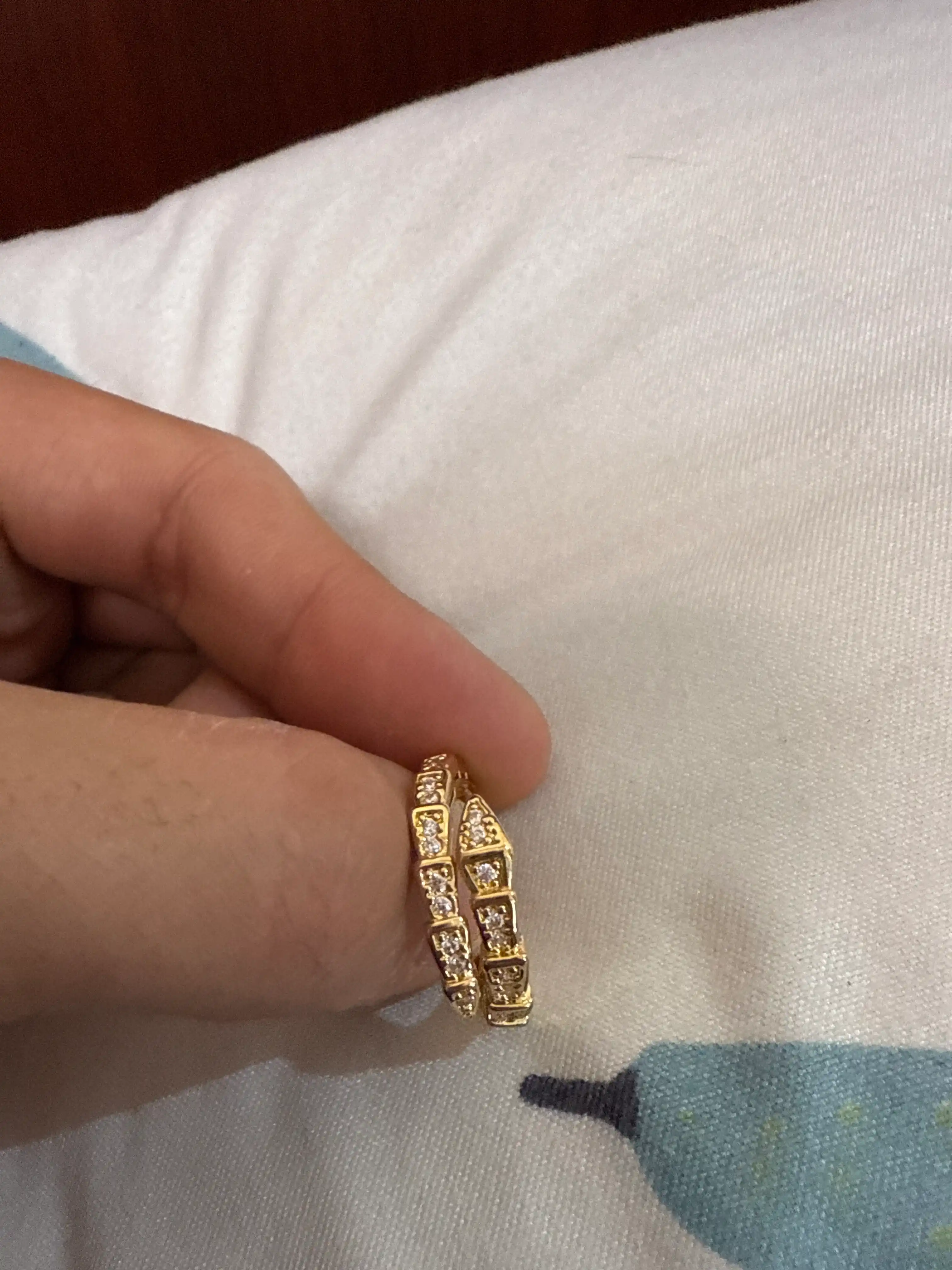 BVLGARI uslubidagi 2 ta 1 ta bilaguzuk va sozlanadigan uzuk to‘plami