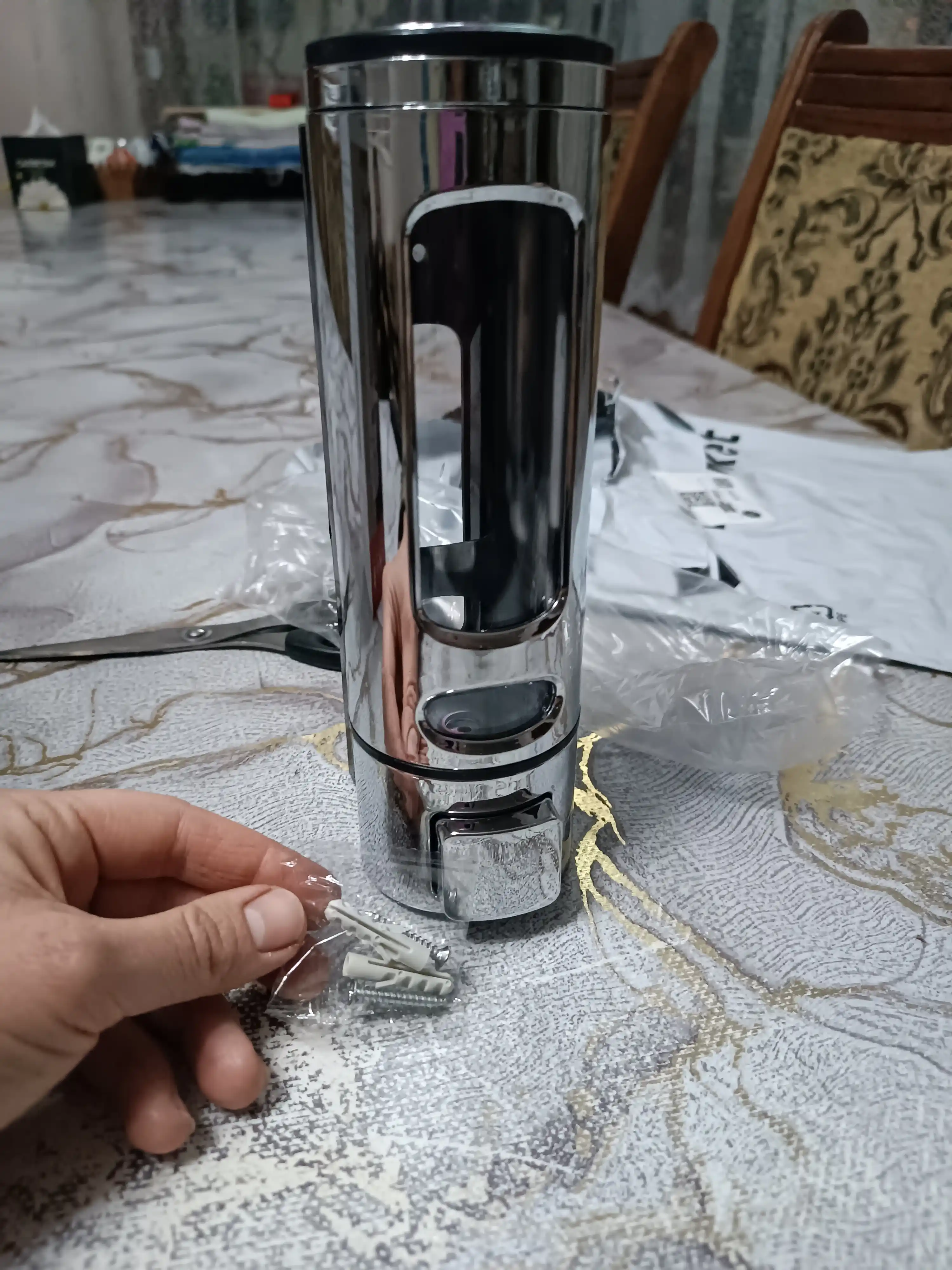 Dozator suyuq sovun uchun, xrom