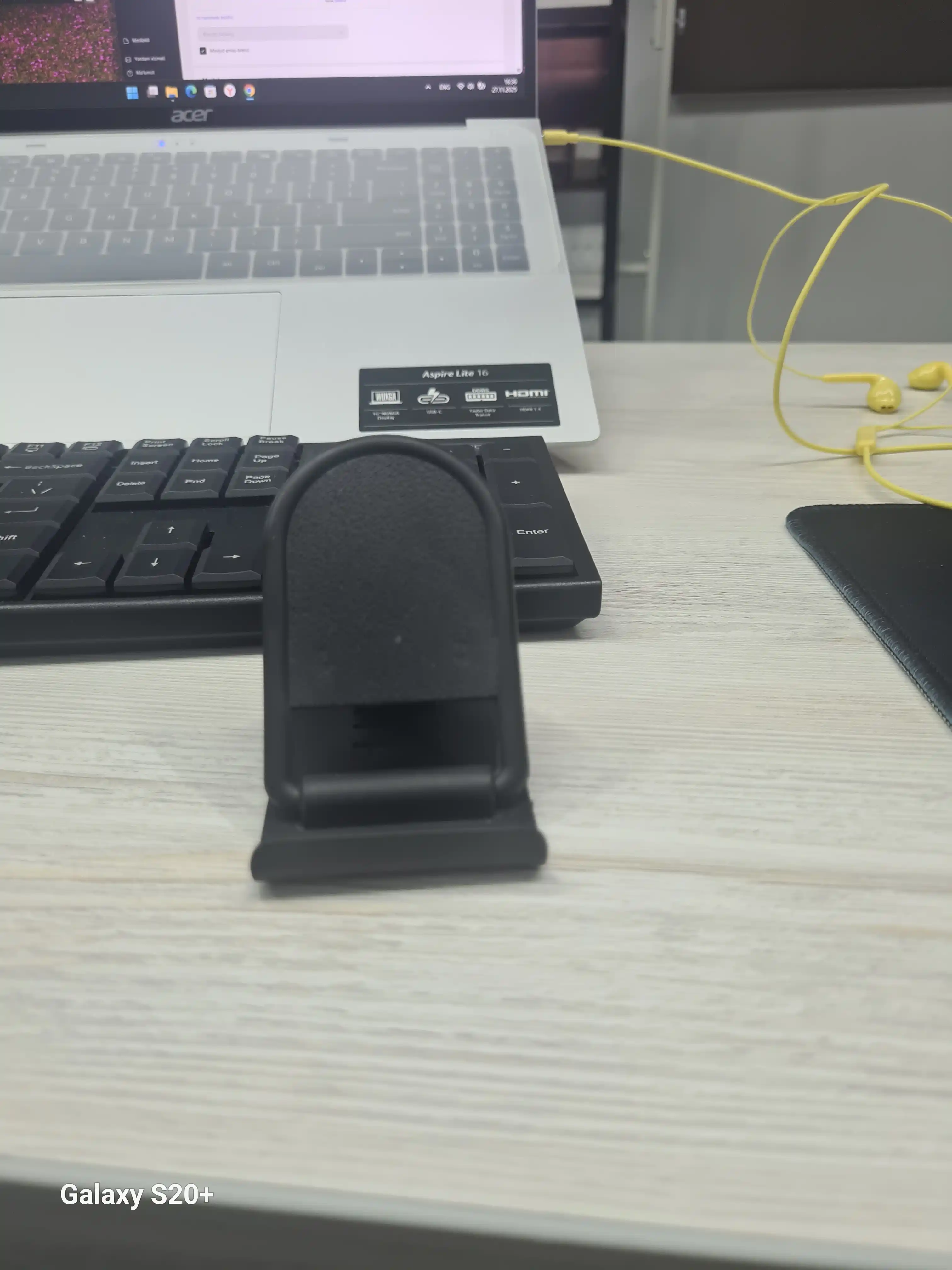 Telefon va planshetlar uchun, yig'iladigan mini tagkursi