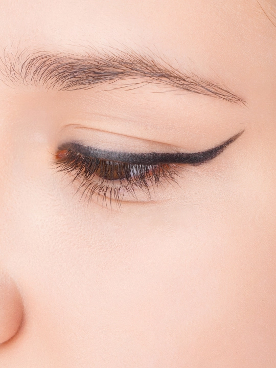 BEAUTY BOMB Карандаш для глаз Peaky Black т01 (ZHEJIANG) :2880