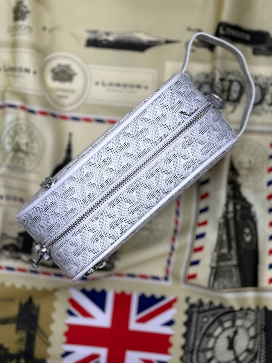 Ежедневная барсетка Goyard