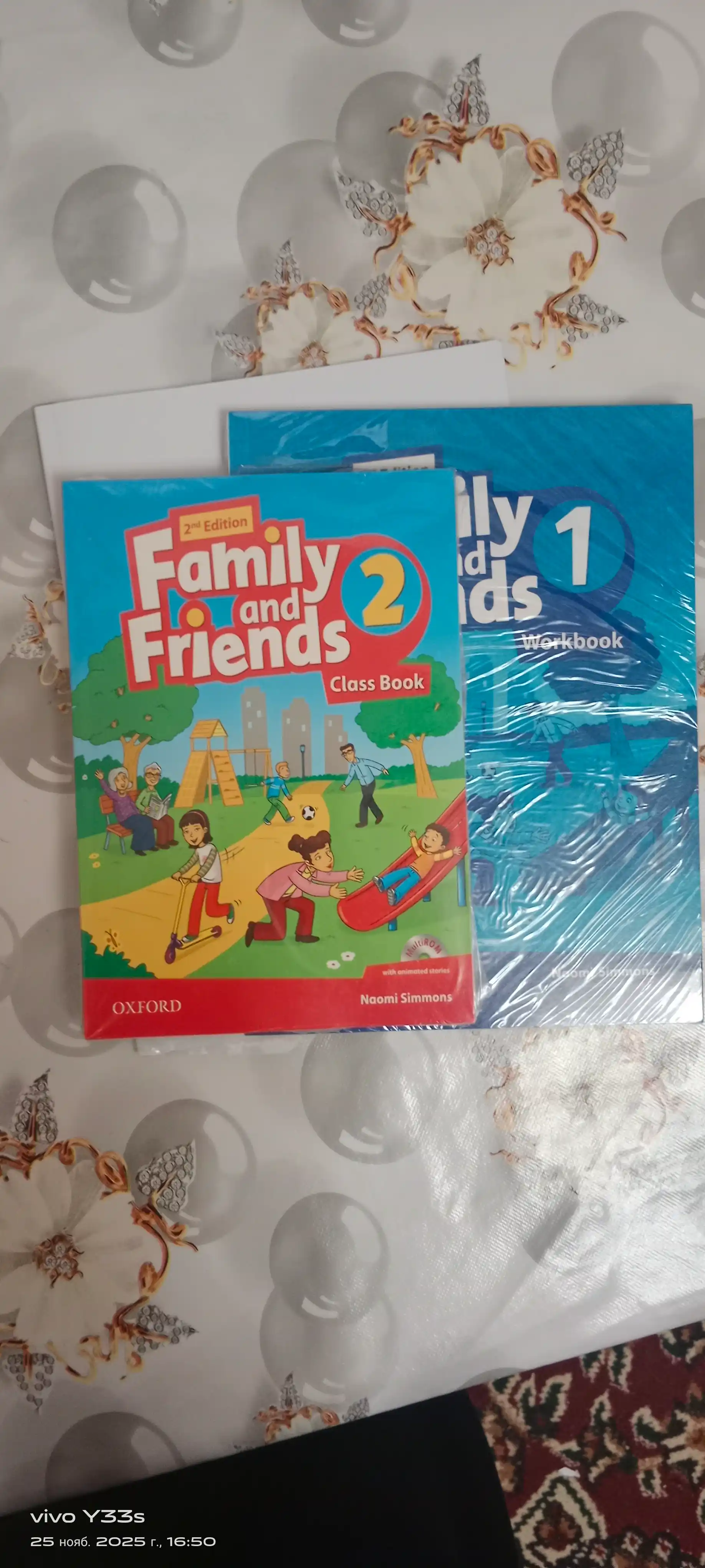 Family and Friends 2 Class Book + Workbook