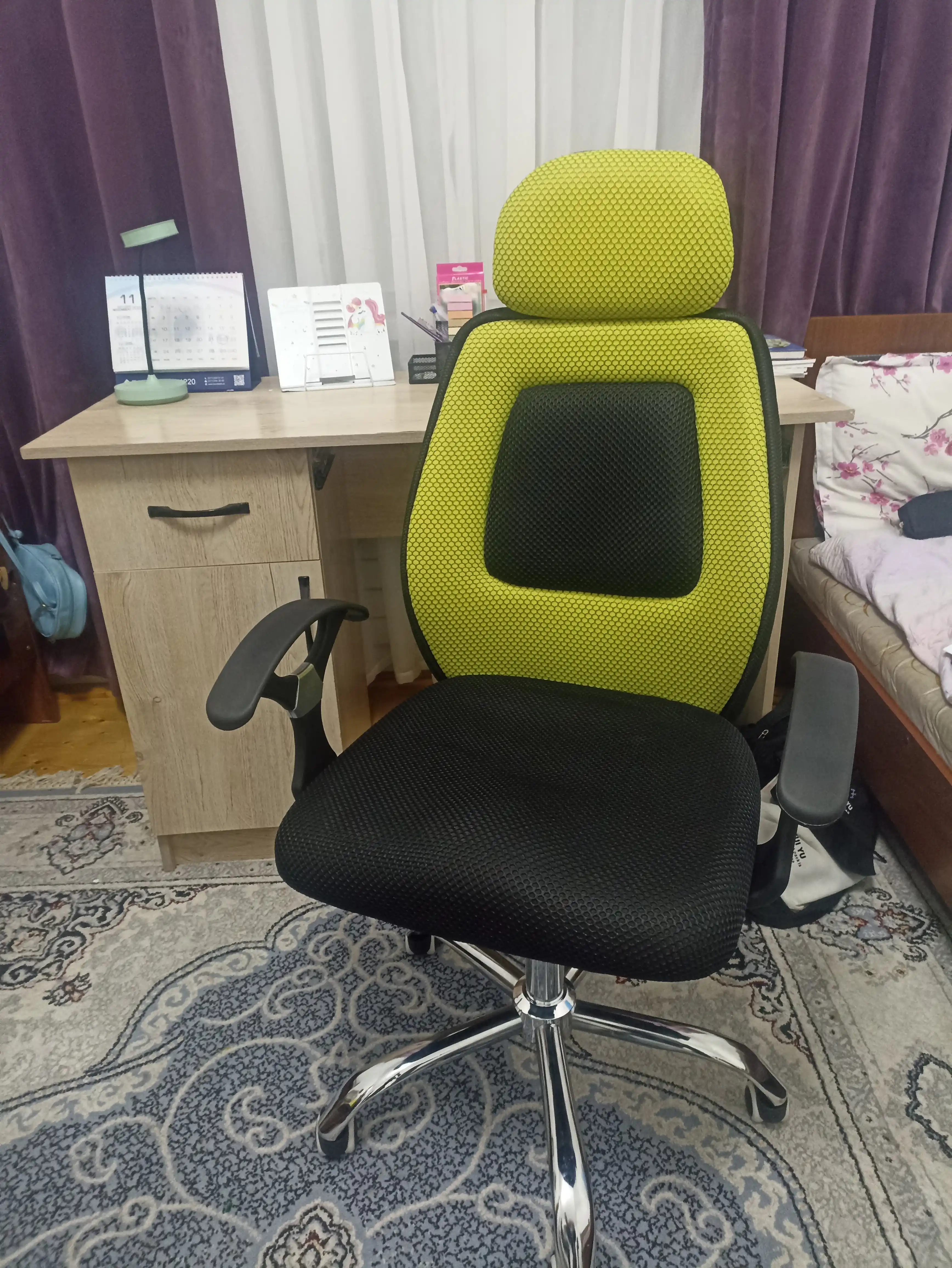 Ofis uchun kreslo, konfrensiya zallari, ofis, uy va boshqa joylar uchun xay tek kreslo