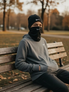 Черное стекло