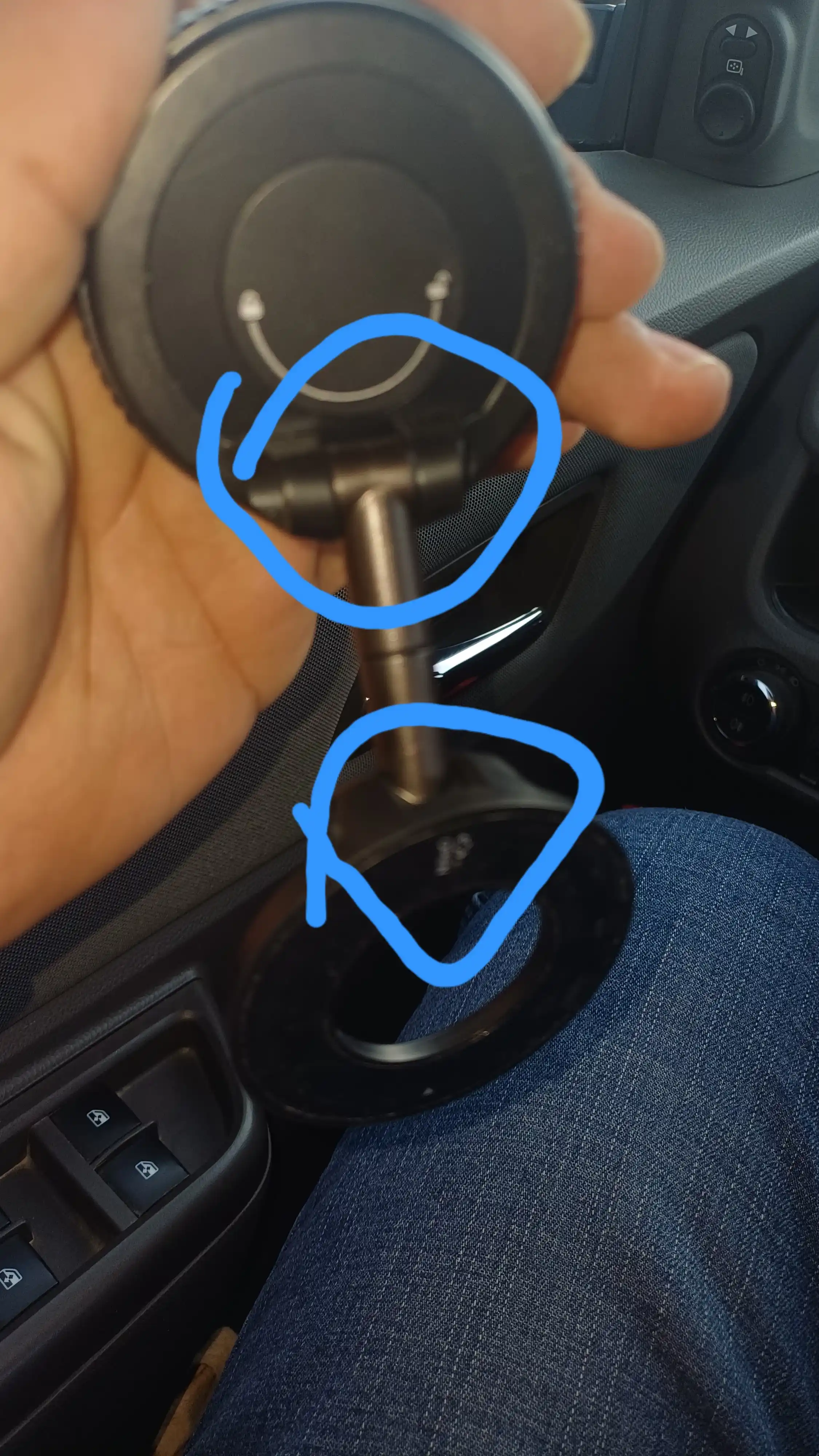 MegaSafe magnit holder — avtomobil uchun vakuumli MagSafe telefon ushlagichi, car holder