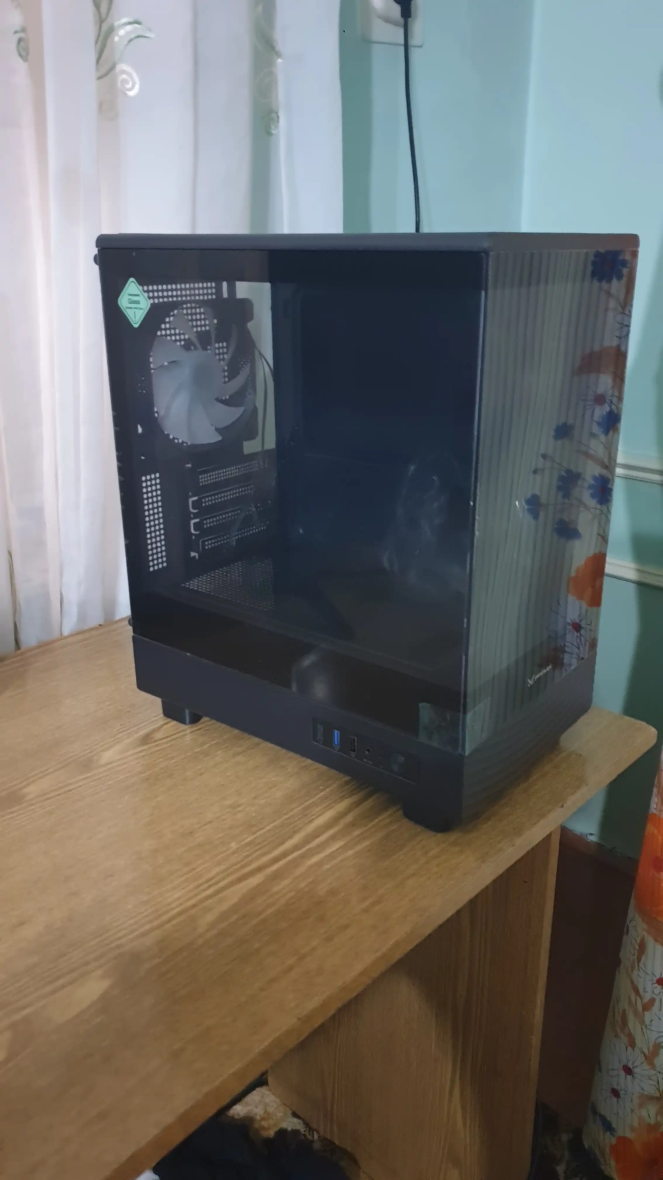 Корпус для ПК Diamond R2M Black ARGB Gaming, Micro-ATX / Mini-ITX, поддержка 3 вентилятора