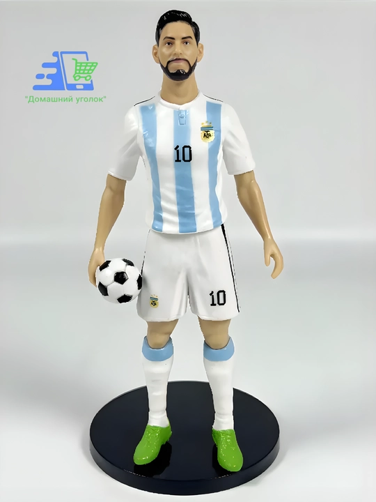 Katta futbol yulduzlari figurkalari — Messi, Mbappe, Ronaldo, Lamine Yamal, Vinisius