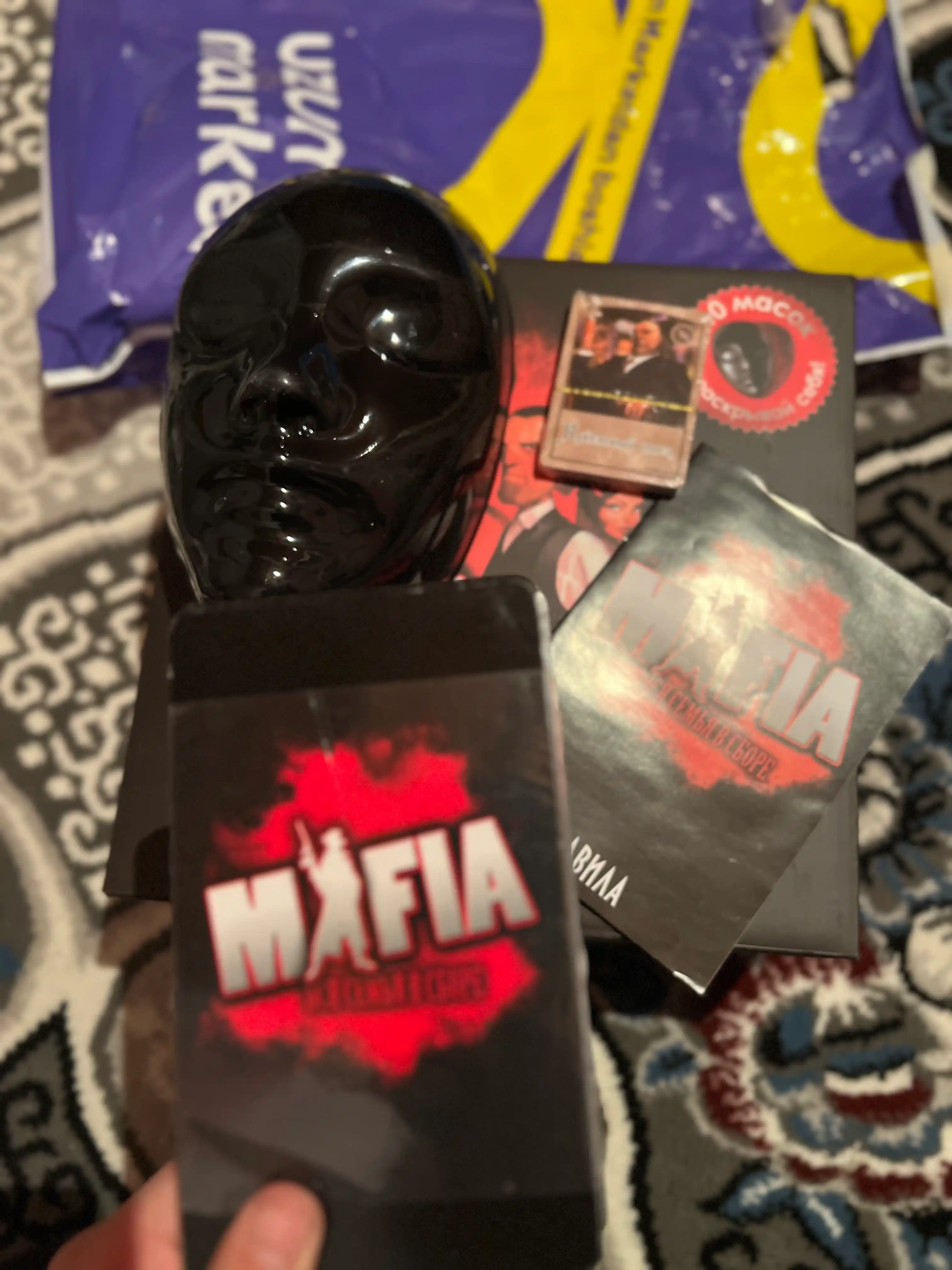 MAFIYA, FLIP, UNO stol o‘yinlari — do‘stlar davrasida o‘ynash uchun
