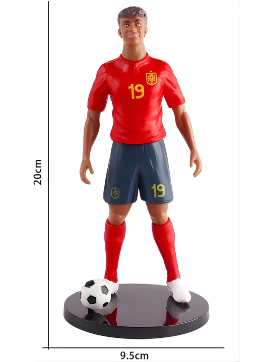 Katta futbol yulduzlari figurkalari — Messi, Mbappe, Ronaldo, Lamine Yamal, Vinisius