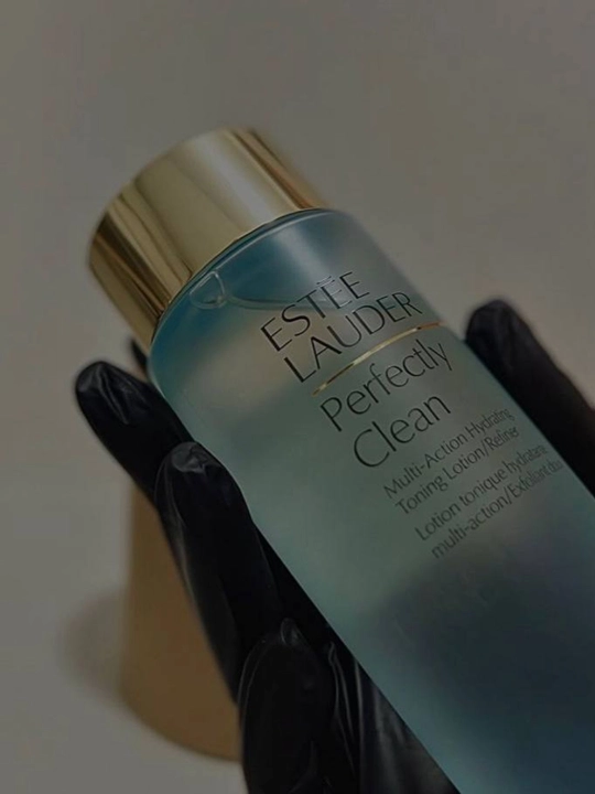 Estée Laudér Perfectly Clean - Многофункциональный тонизирующий лосьон, освежитель для лицa, 200 мл 