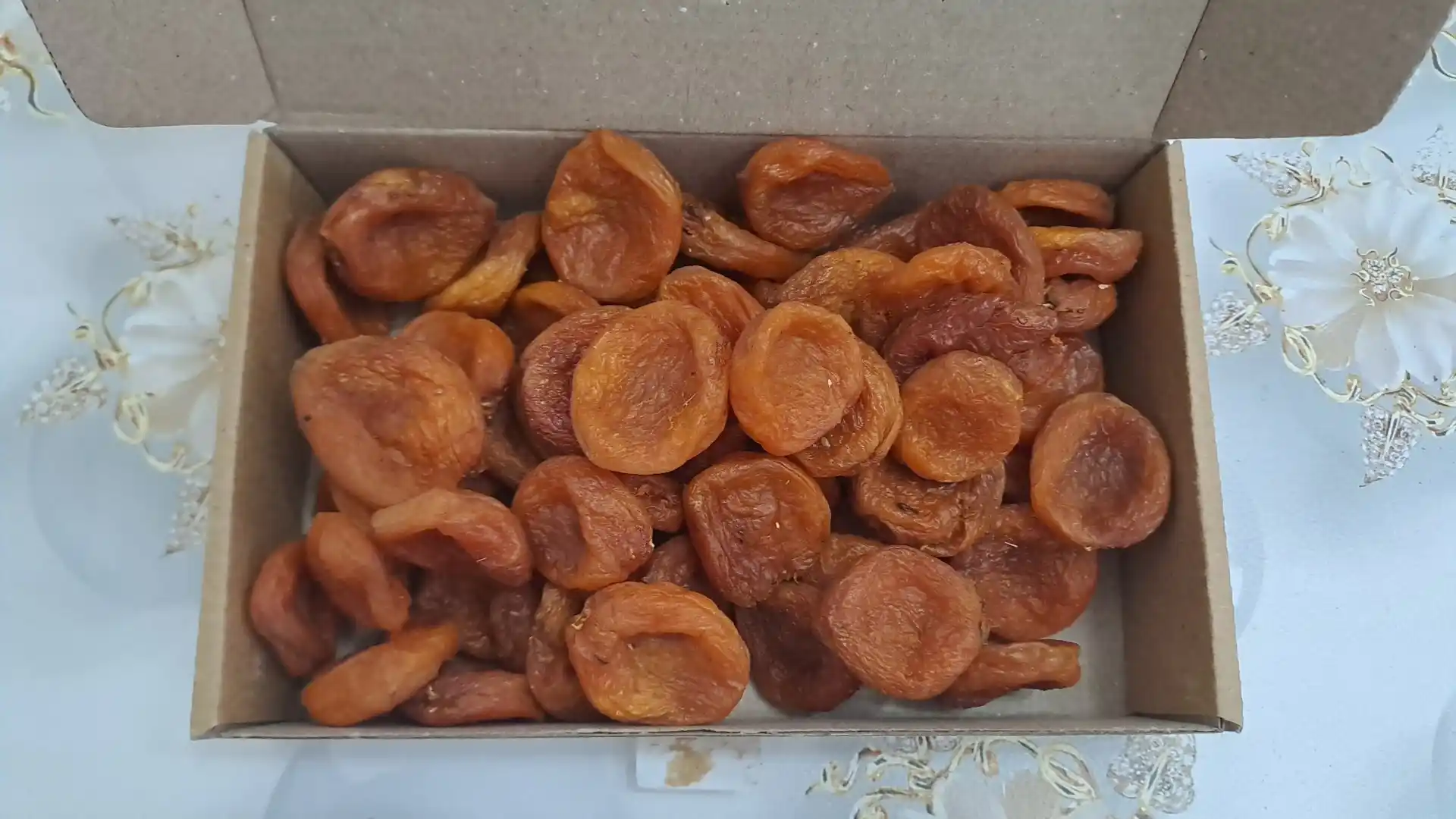 Turshak "Qizil", bargak, danaksiz quritilgan o'rik, 550 g