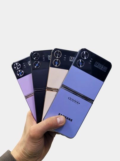 SAMSUNG FLILO 4, кнопочный телефон, с 4 сим картами