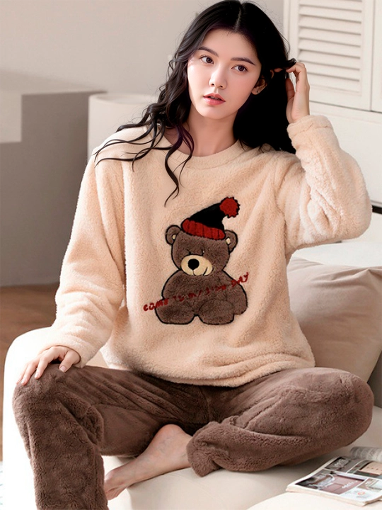 Ayollar momiq pijamasi