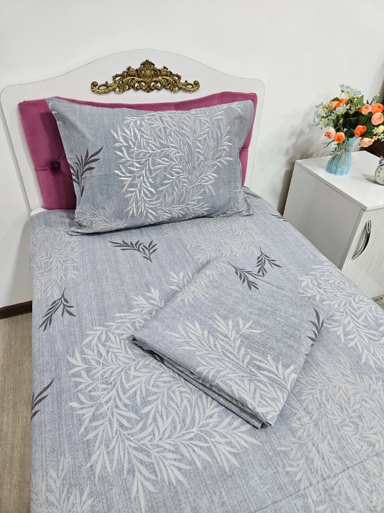 Bir kishilik choyshab (150*210 sm) va yostiq jildi (50/70 sm) gazlama: paxta, poplin