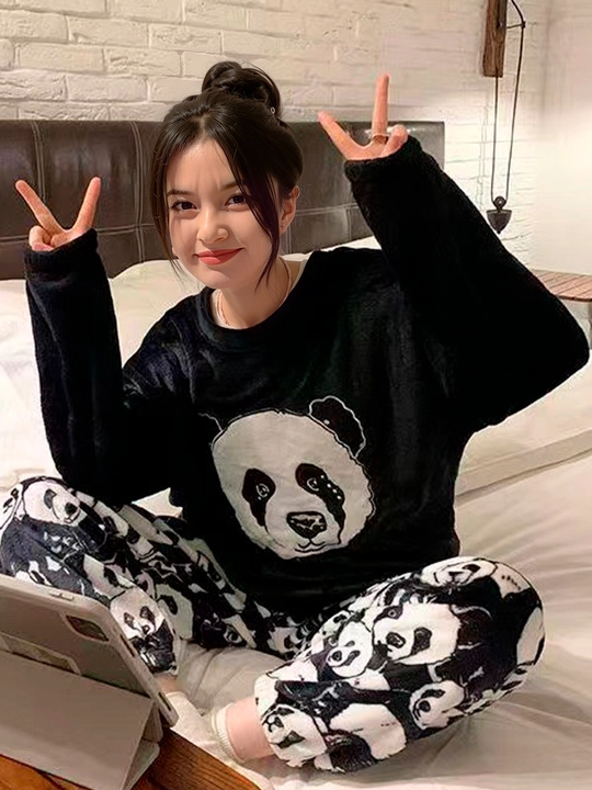Ayollar momiq pijamasi