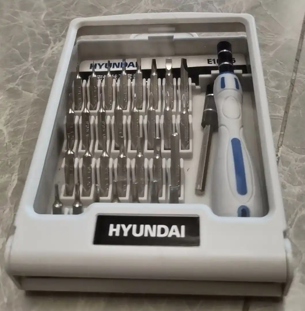 Elektronika uchun 33 ta 1 da  asboblar to‘plami HYUNDAI