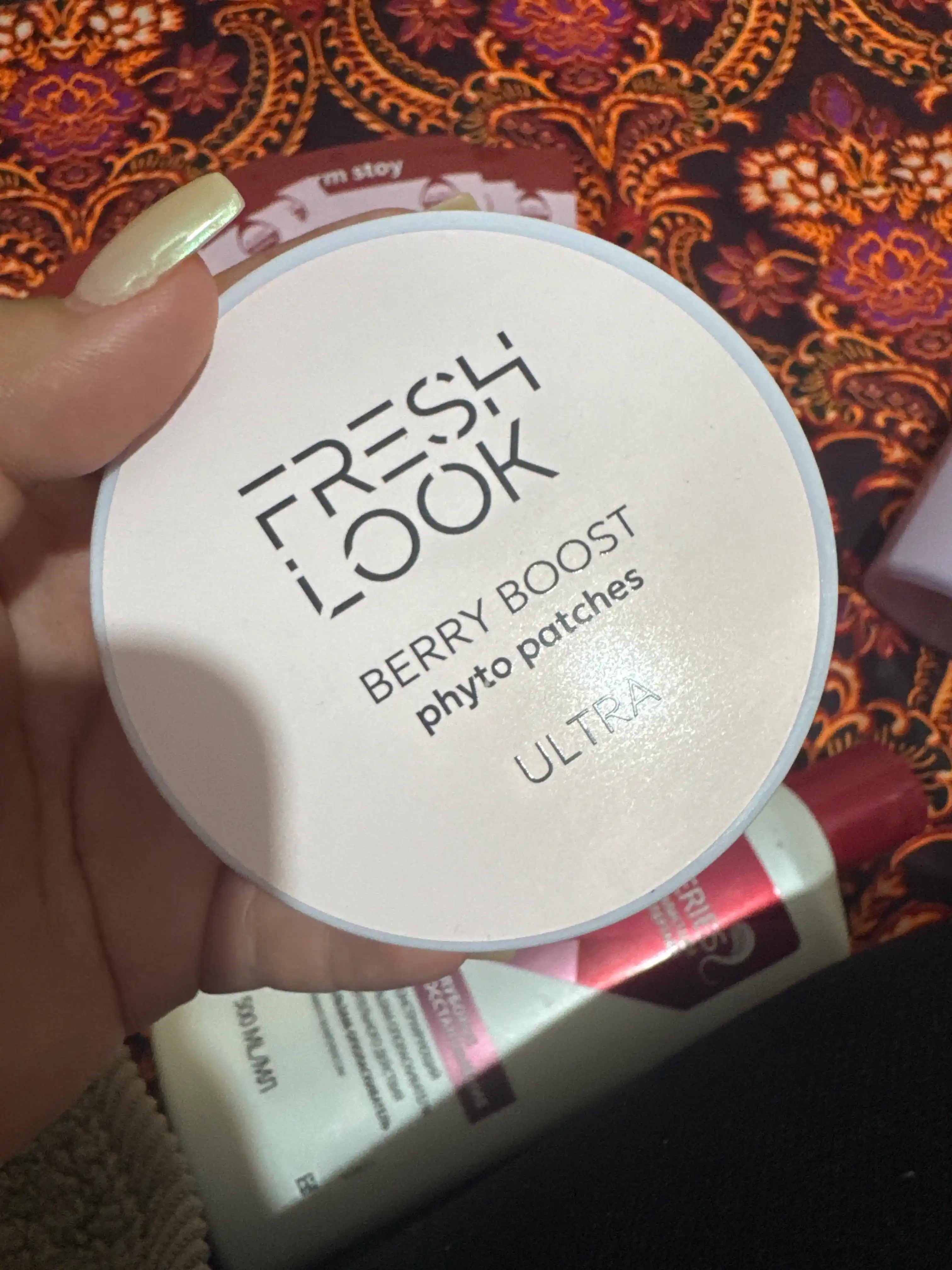 Лифтинг фито-патчи FRESH LOOK BERRY BOOST PHYTO PATCHES, 80 шт
