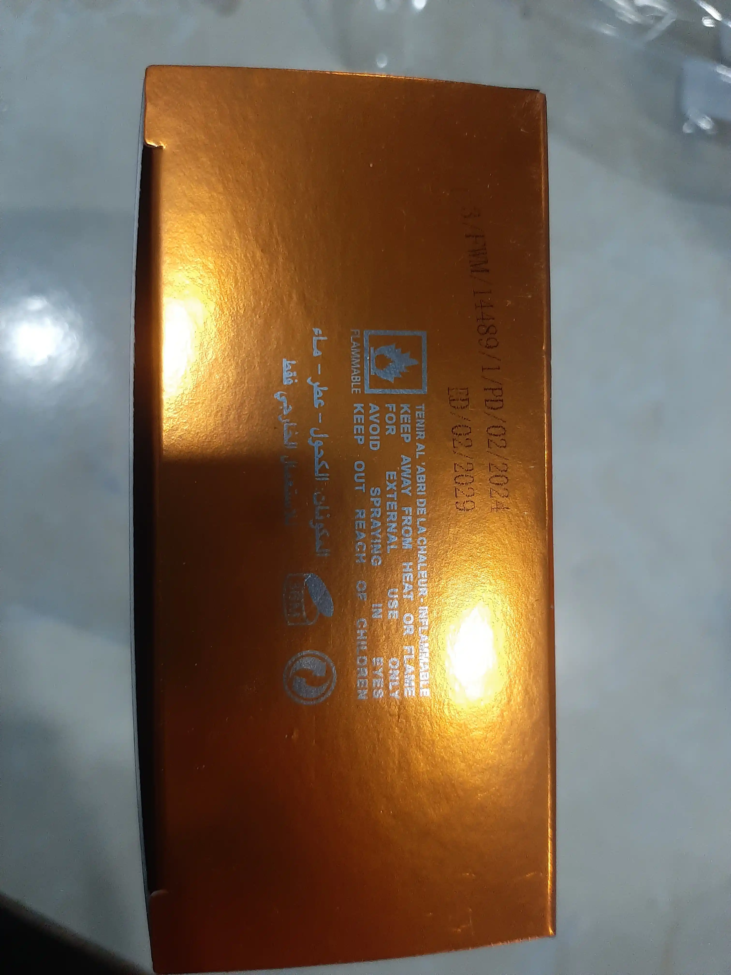 Parfyumlangan suv Essentric molecules 020, 100 ml BAA