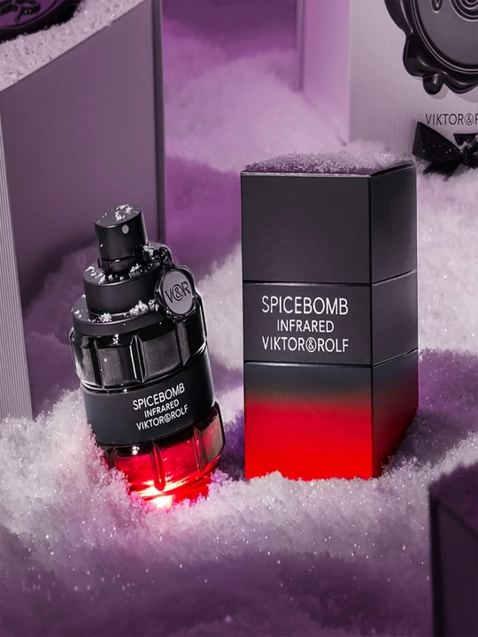 Parfyumlangan suv Viktor & Rolf Spicebomb