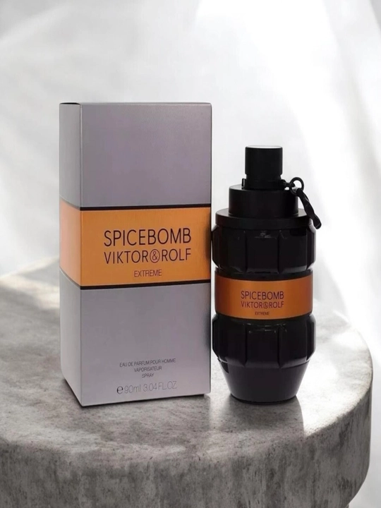 Parfyumlangan suv Viktor & Rolf Spicebomb