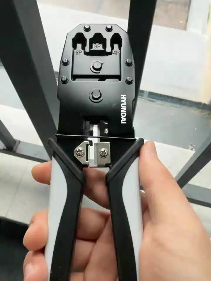 Инструмент клещи  RJ-45, RJ-11, RJ-12, для обжима проводов, кабелей, кримпер HYUNDAI