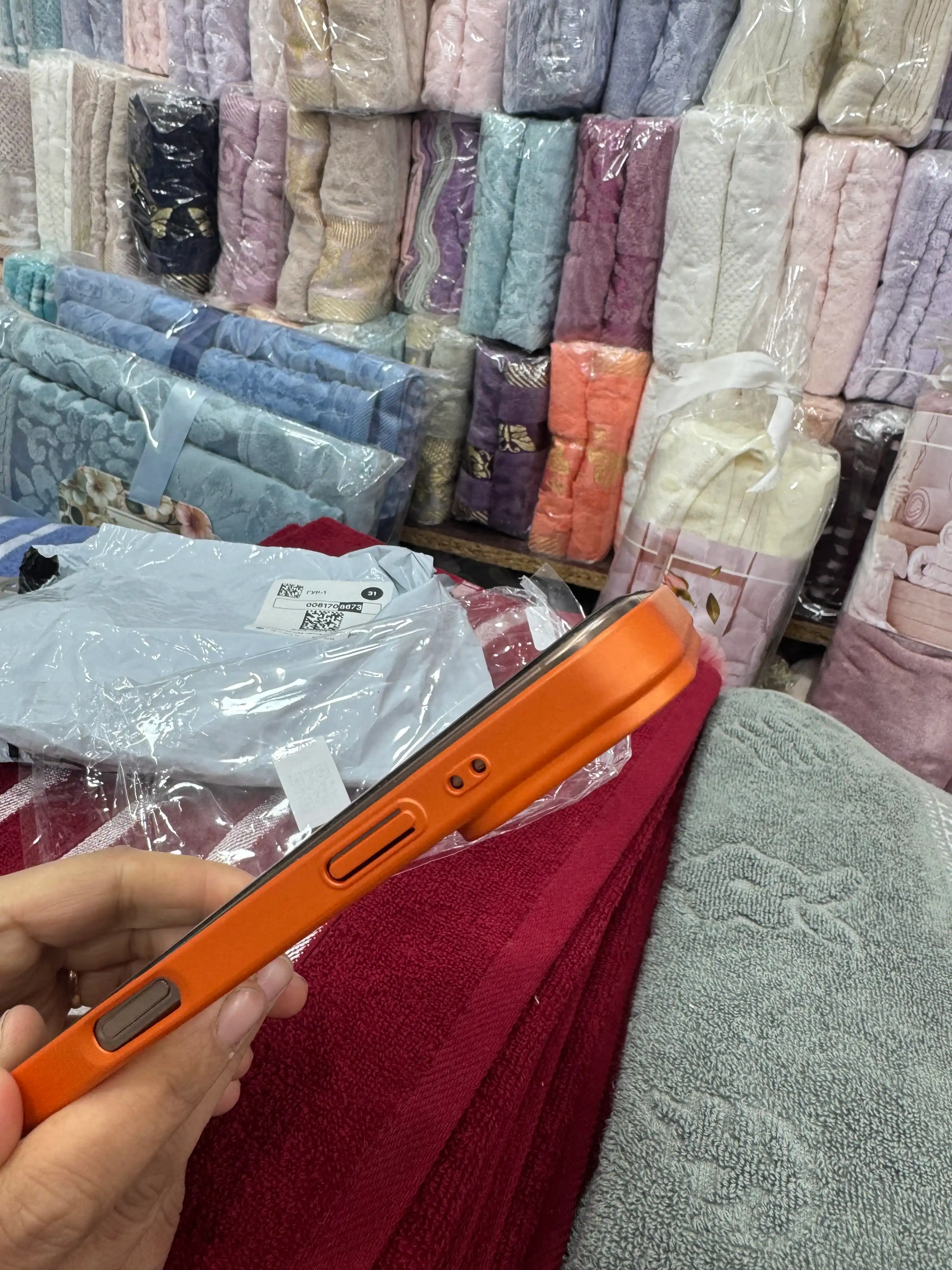 Чехол на iPhone 11, 12, 13, 14, 15, 16 с MagSafe, в стиле iPhone 17
