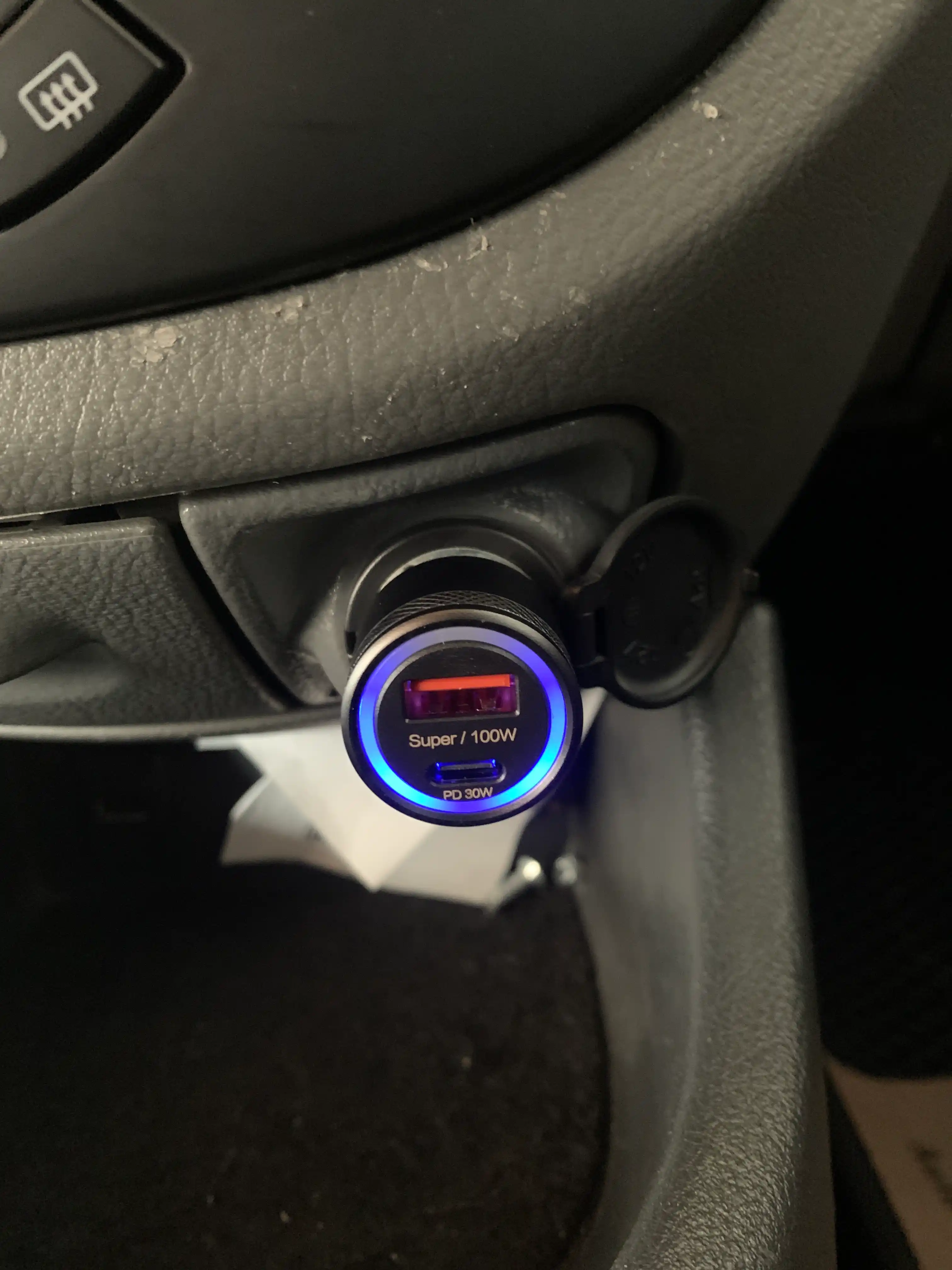 Автозарядное устройство 100W с поддержкой PD + USB