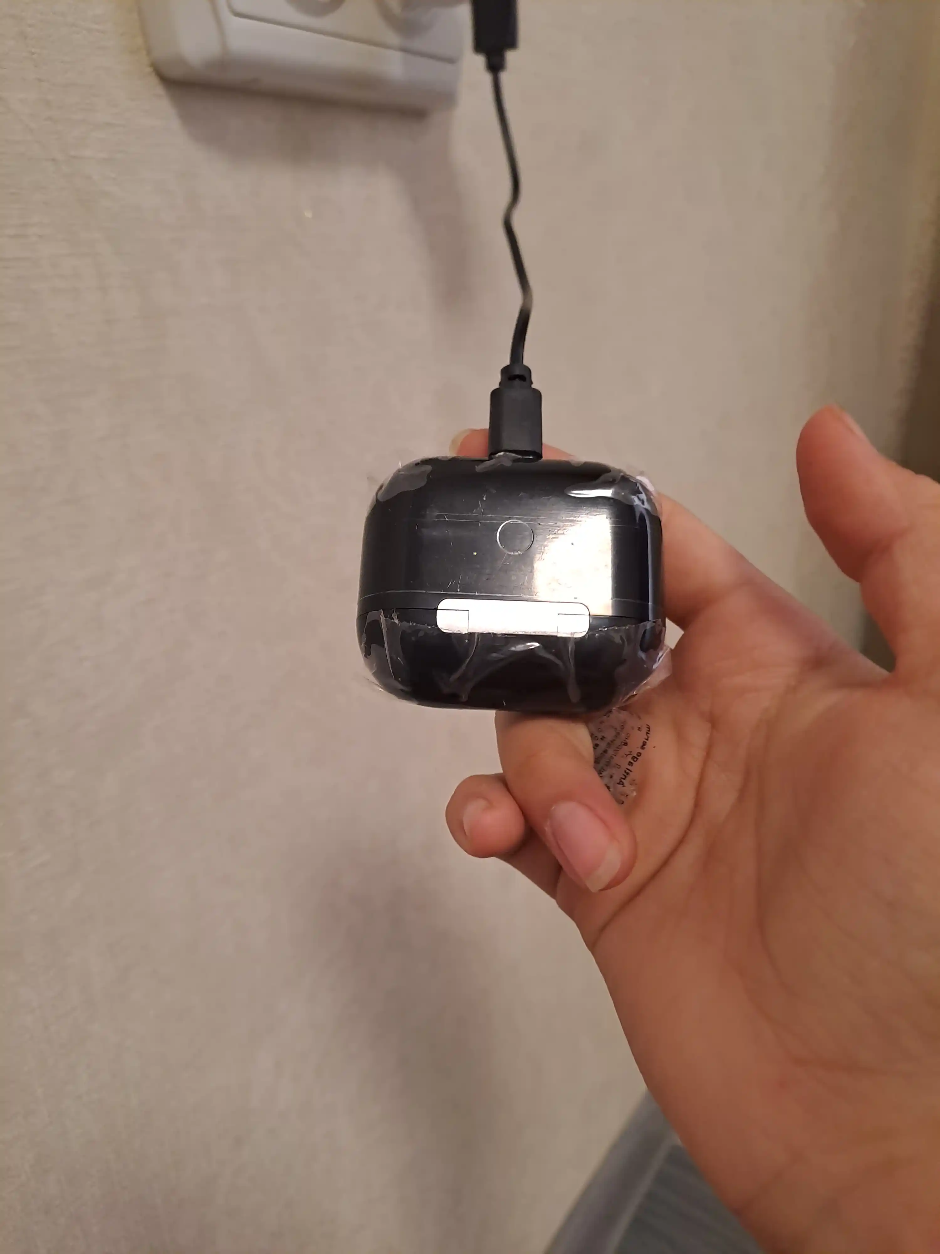 Pods Pro 2 и Pro 4 – беспроводные Bluetooth наушники, с микрофоном, Type-C белый