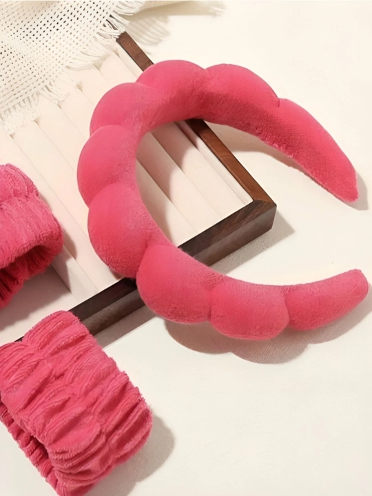 Yuvinish, pardoz-andoz va yuz parvarishi uchun kosmetik obodok