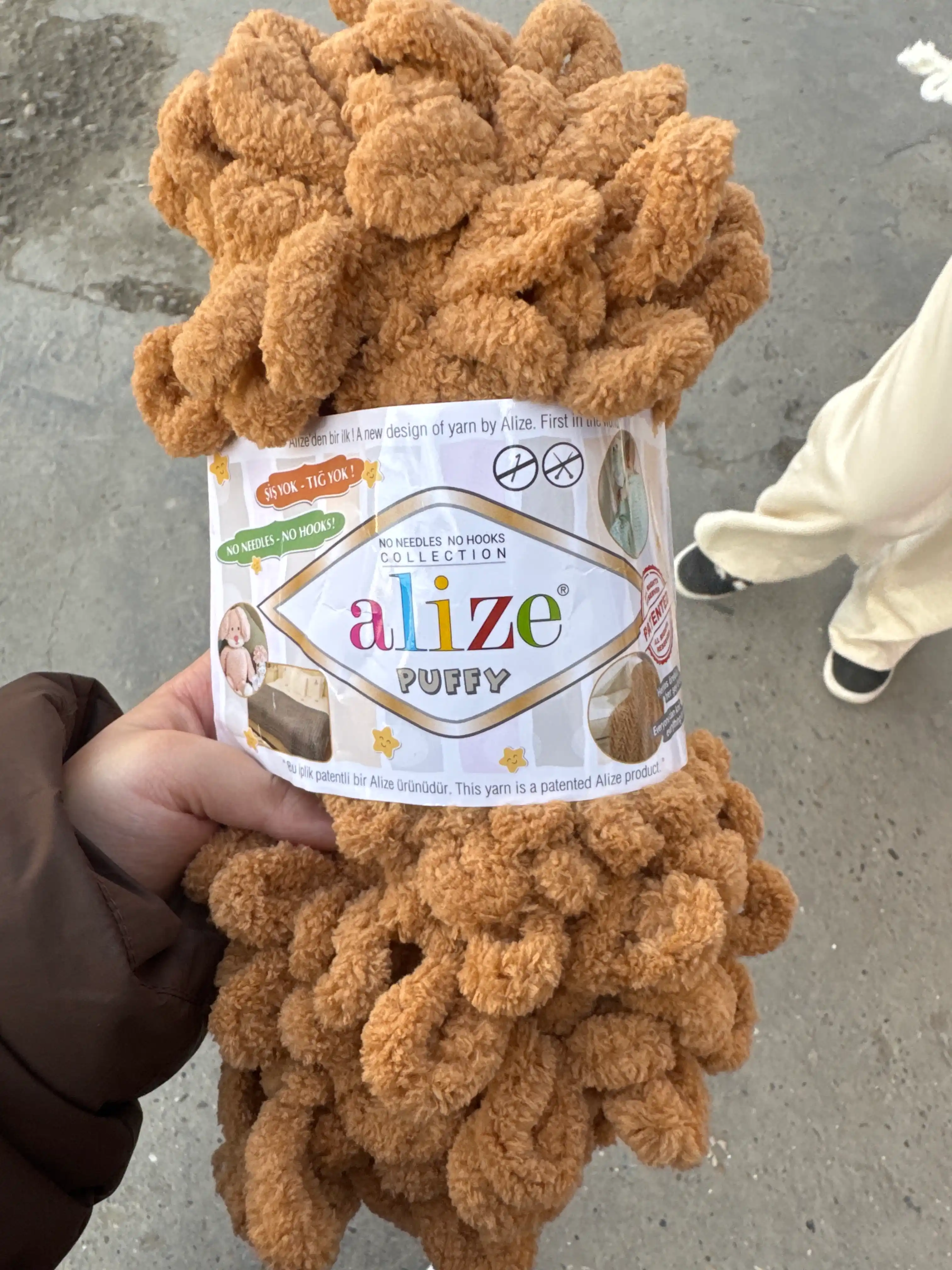 Пряжа Alize Puffy - 100 г, 9 м, 100% полиэстер, в упаковке 1 шт