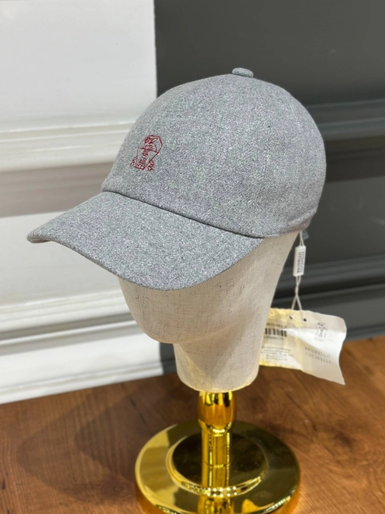Бейсболка Brunello Cucinelli с фирменной вышивкой - 