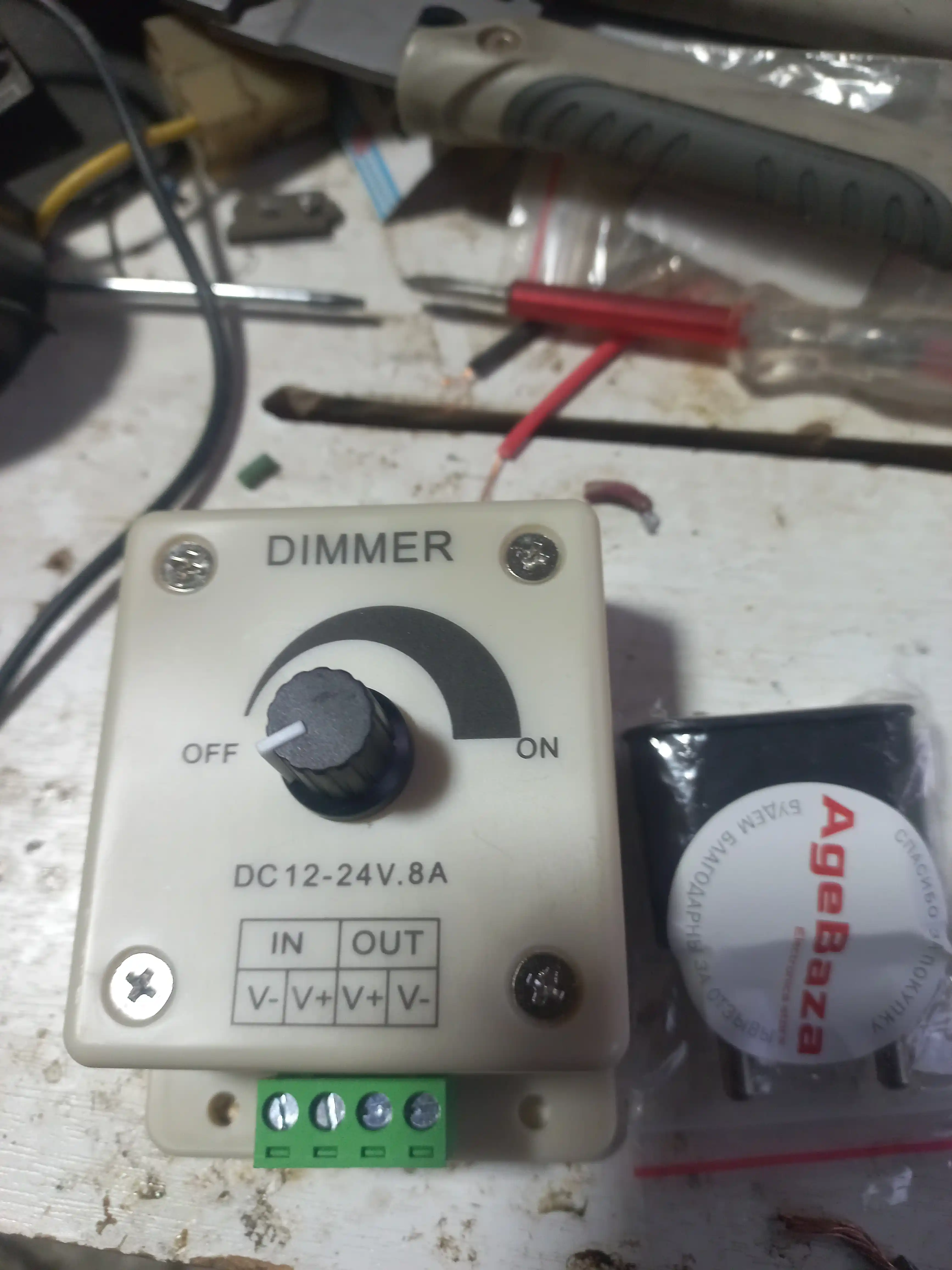Dimmer CDM08AESB 8A 96W 12V vintli klemmalar bilan, LED DC 12-24V