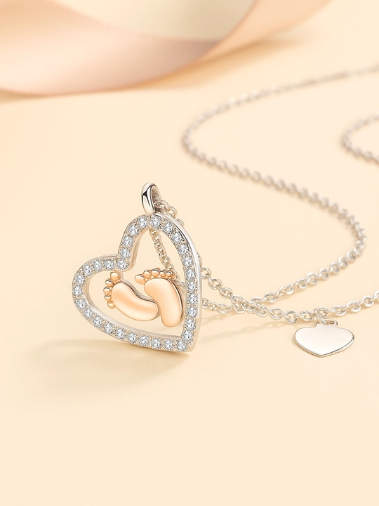 "SILVERME LoveSteps" – 925 kumush yurak zanjir, bronza oyoq izlari onalik timsoli
