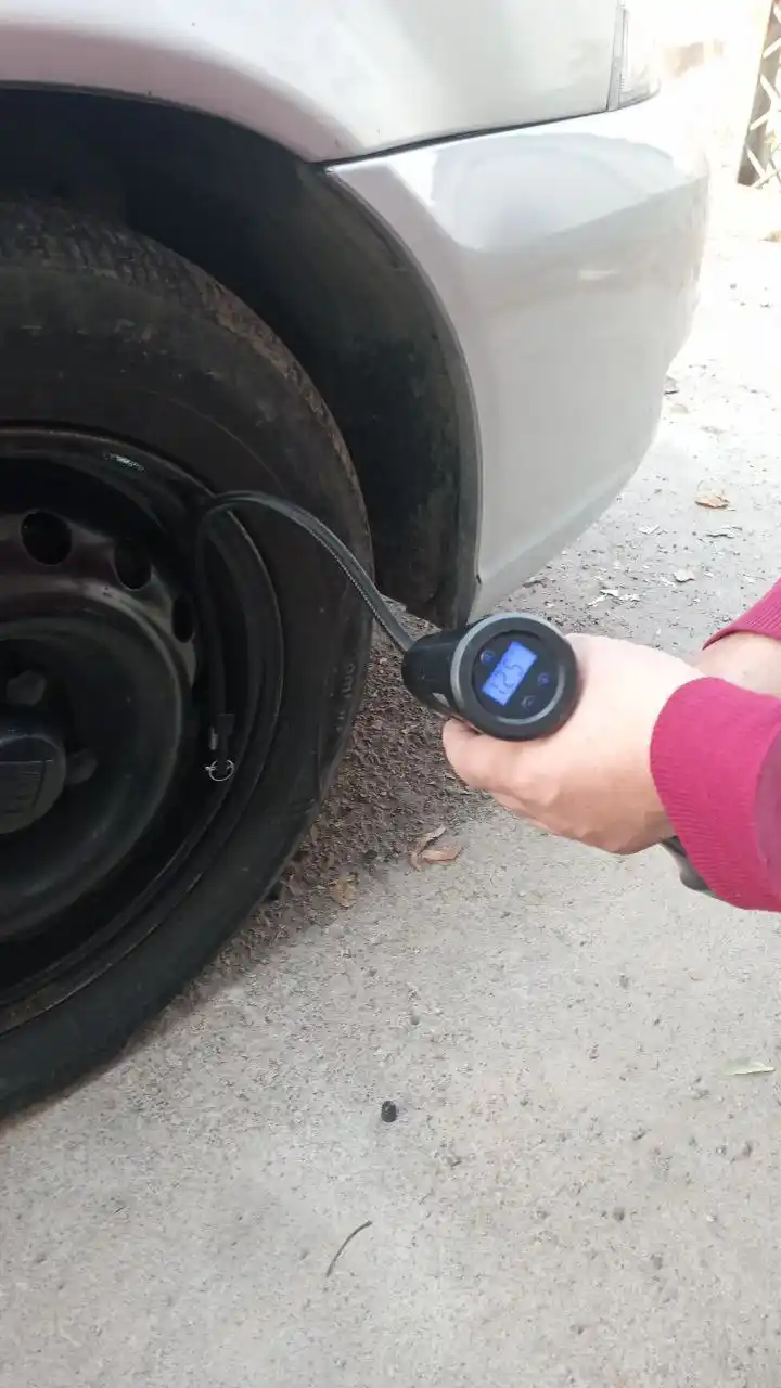 Avtomobil uchun kompressor, simsiz nasos