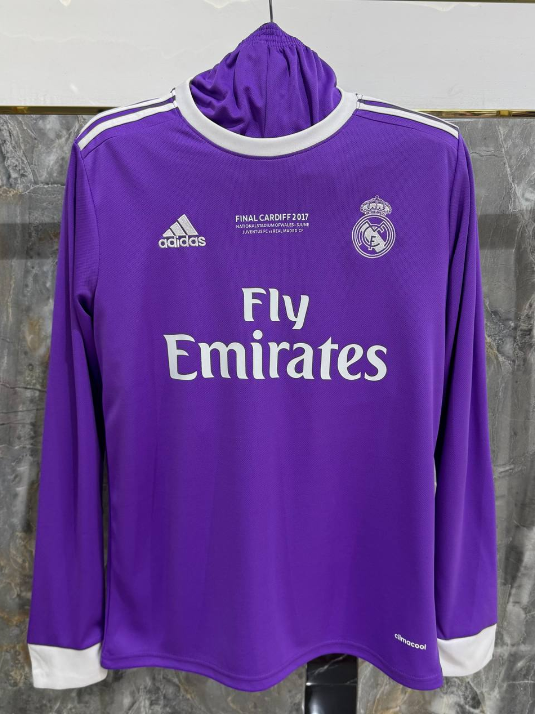 Retro Real Madrid – 2017, гостевая форма Away kit - 