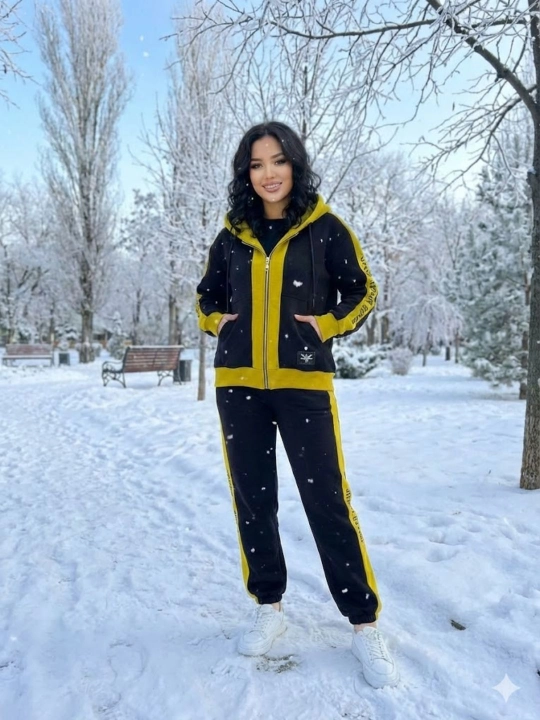 Ayollar uchun nachosli sportiv kostyum S va M razmerlar uchun, zamonaviy va ajoyib tanlov