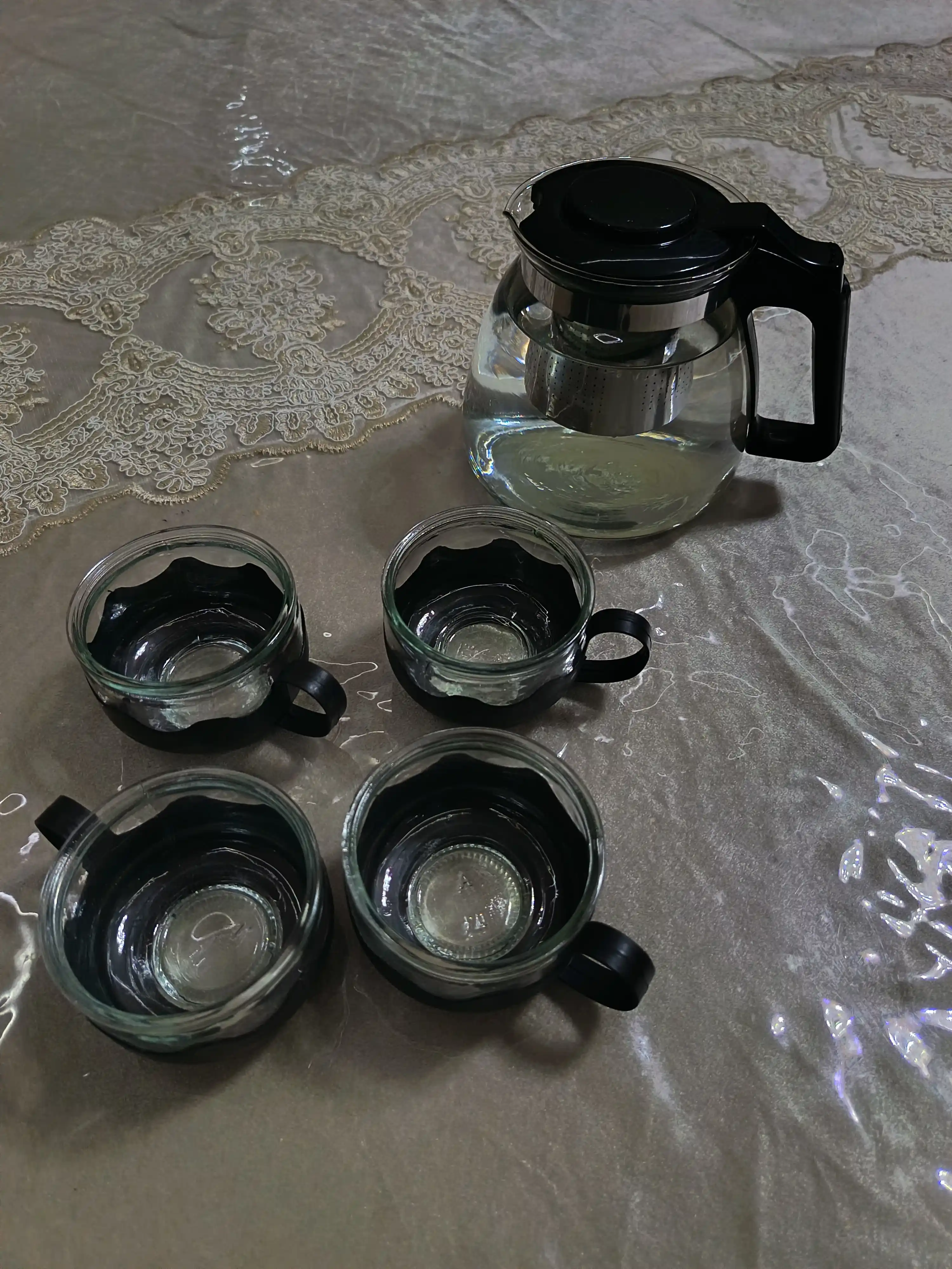 Чайник заварочный с фильтром, 1 л, термостойкий стекло + 4 кружки