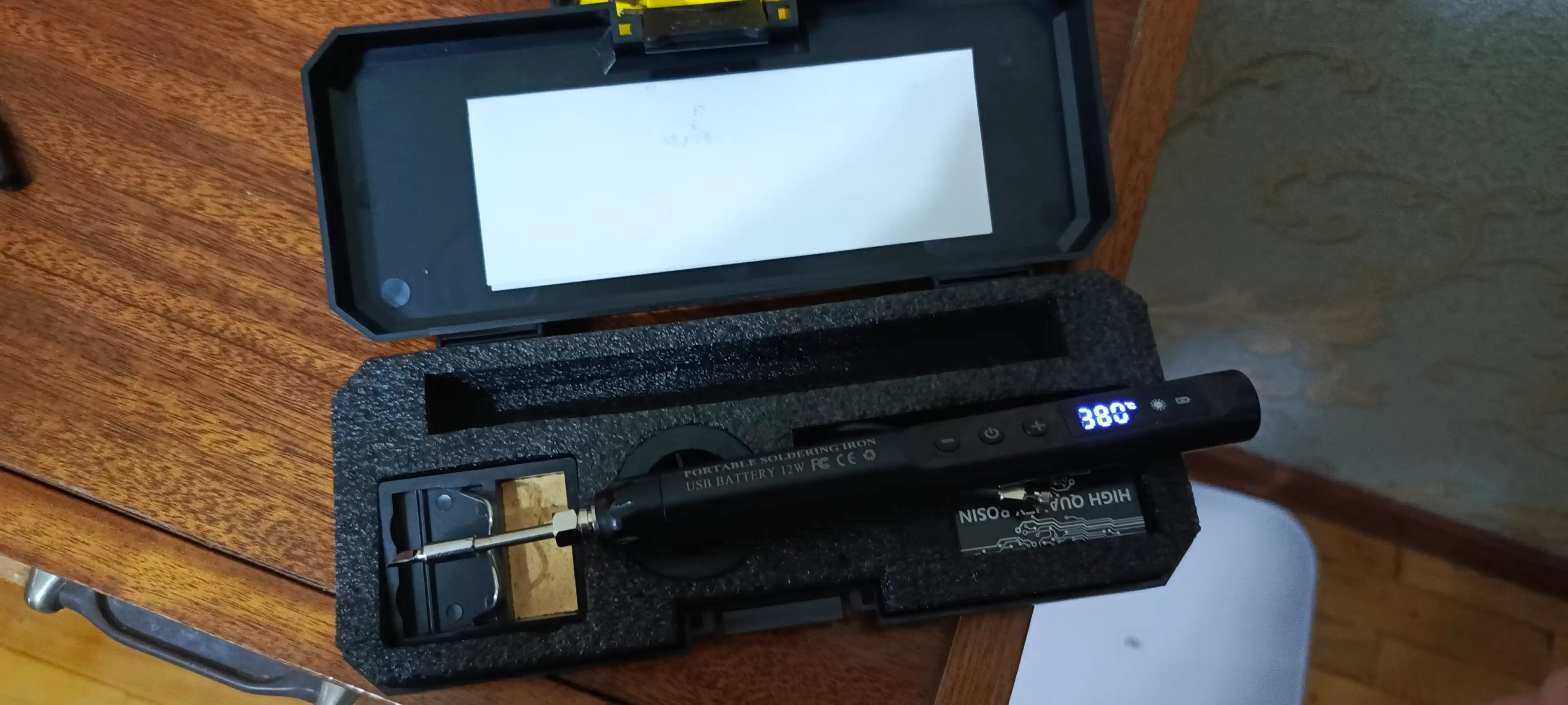 USB Type-C qayta zaryadlanadigan portativ simsiz payvandlagich, 5V 12 Vt harorat nazorati