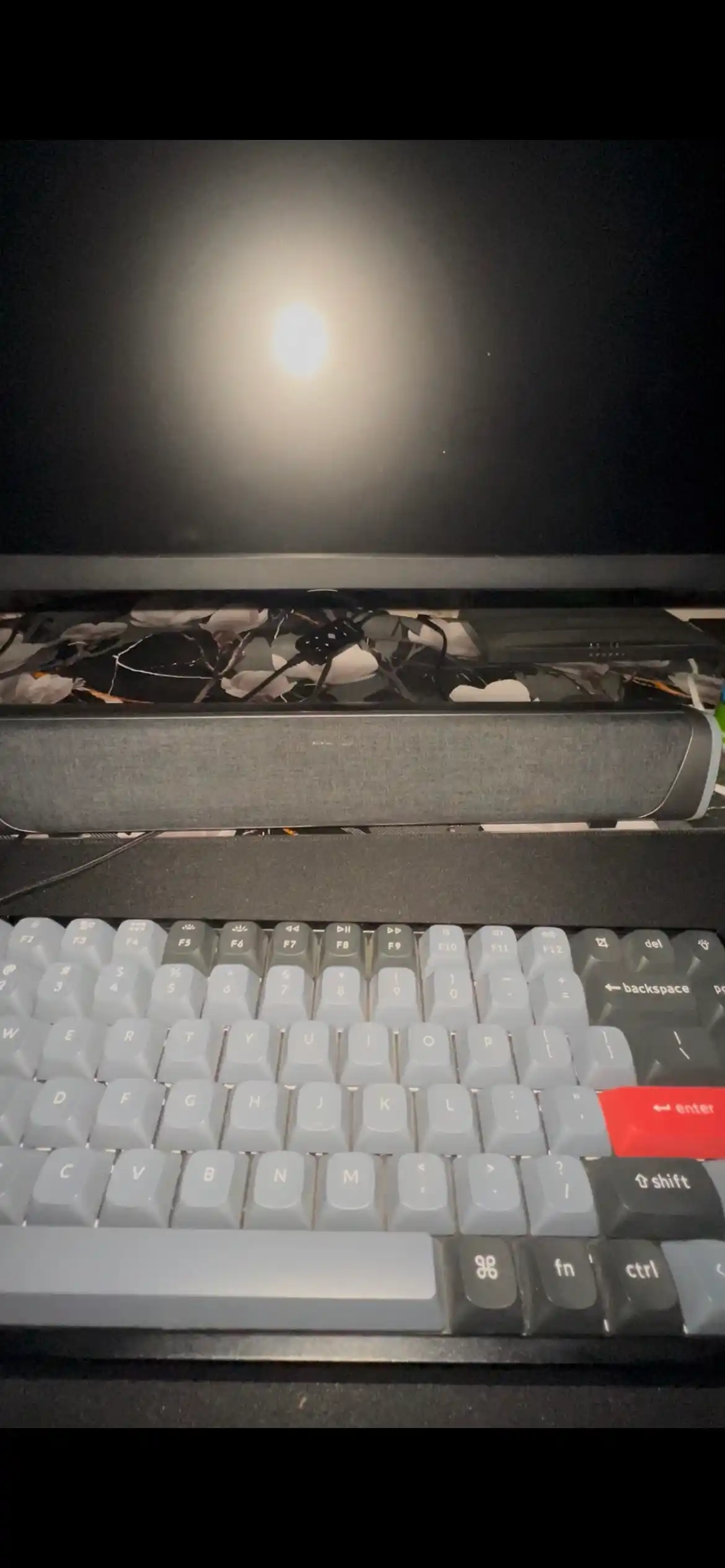 Simli kolonka kompyuter va telefon uchun, RGB yoritgichli soundbar