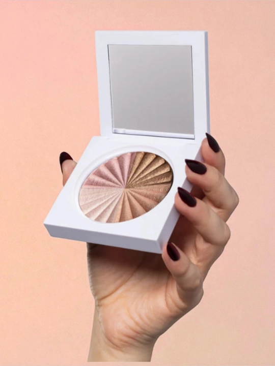 OFRA Highlighter — легендарный хайлайтер с зеркальным сиянием