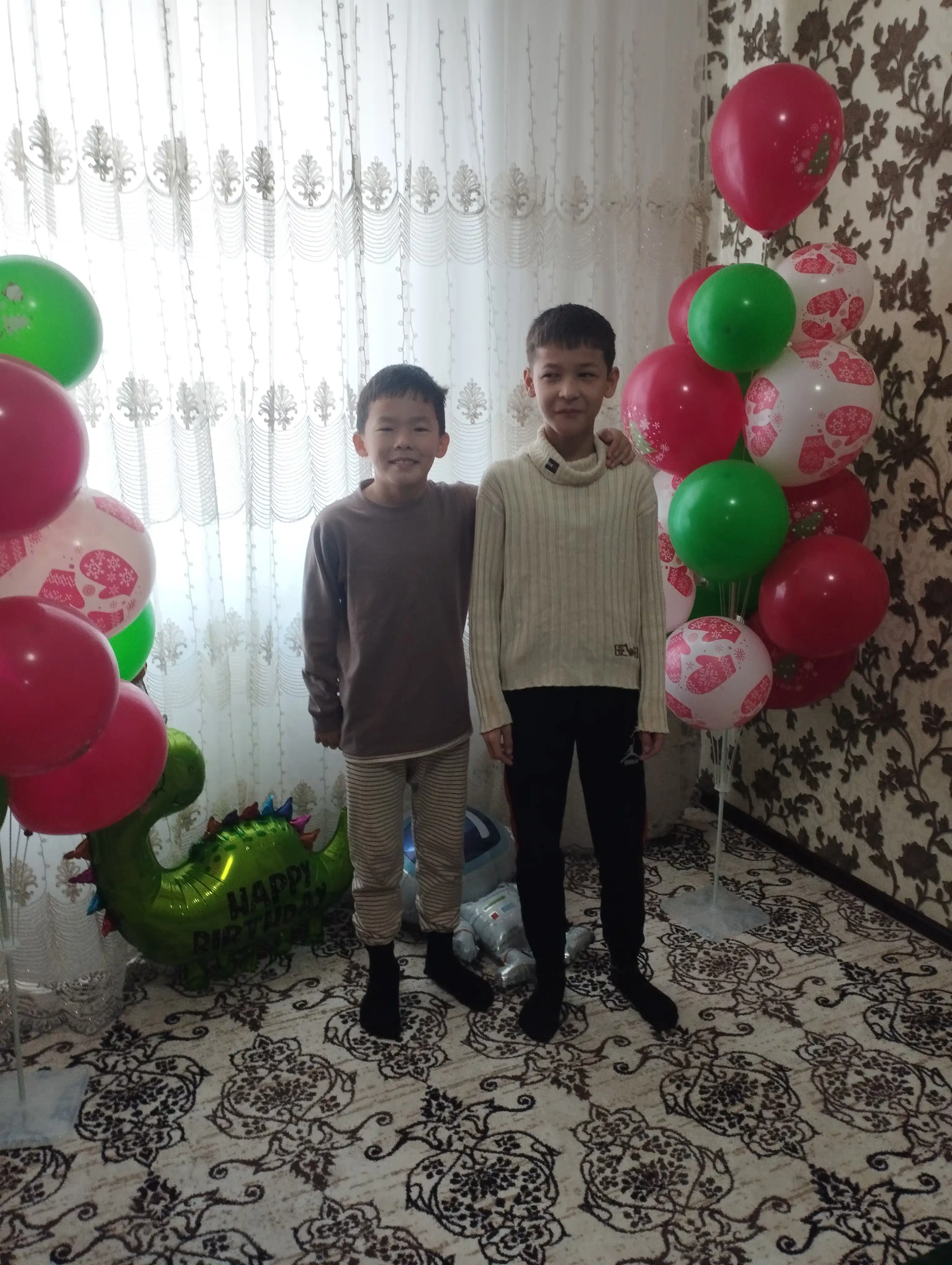 Katta shar folgalangan, ko'p martalik, tug'ilgan kun, tadbirlar uchun, mult qahramonlar